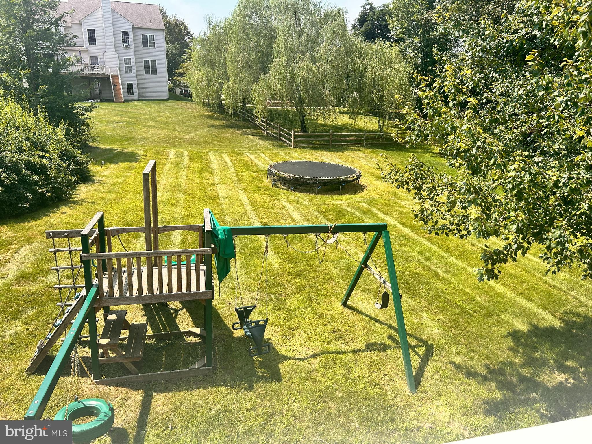 EAGLE HUNT - Residential
