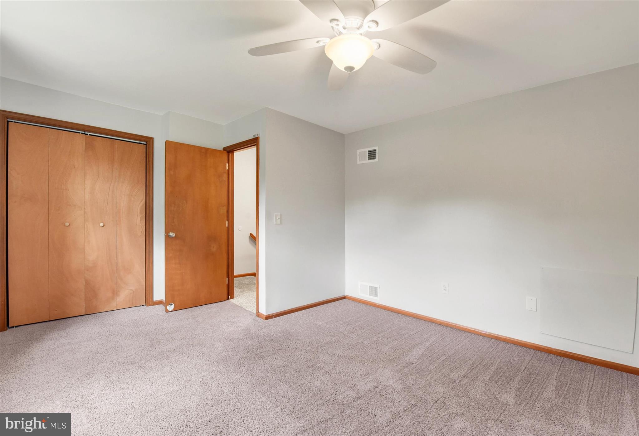 GARDEN COURT - Residential