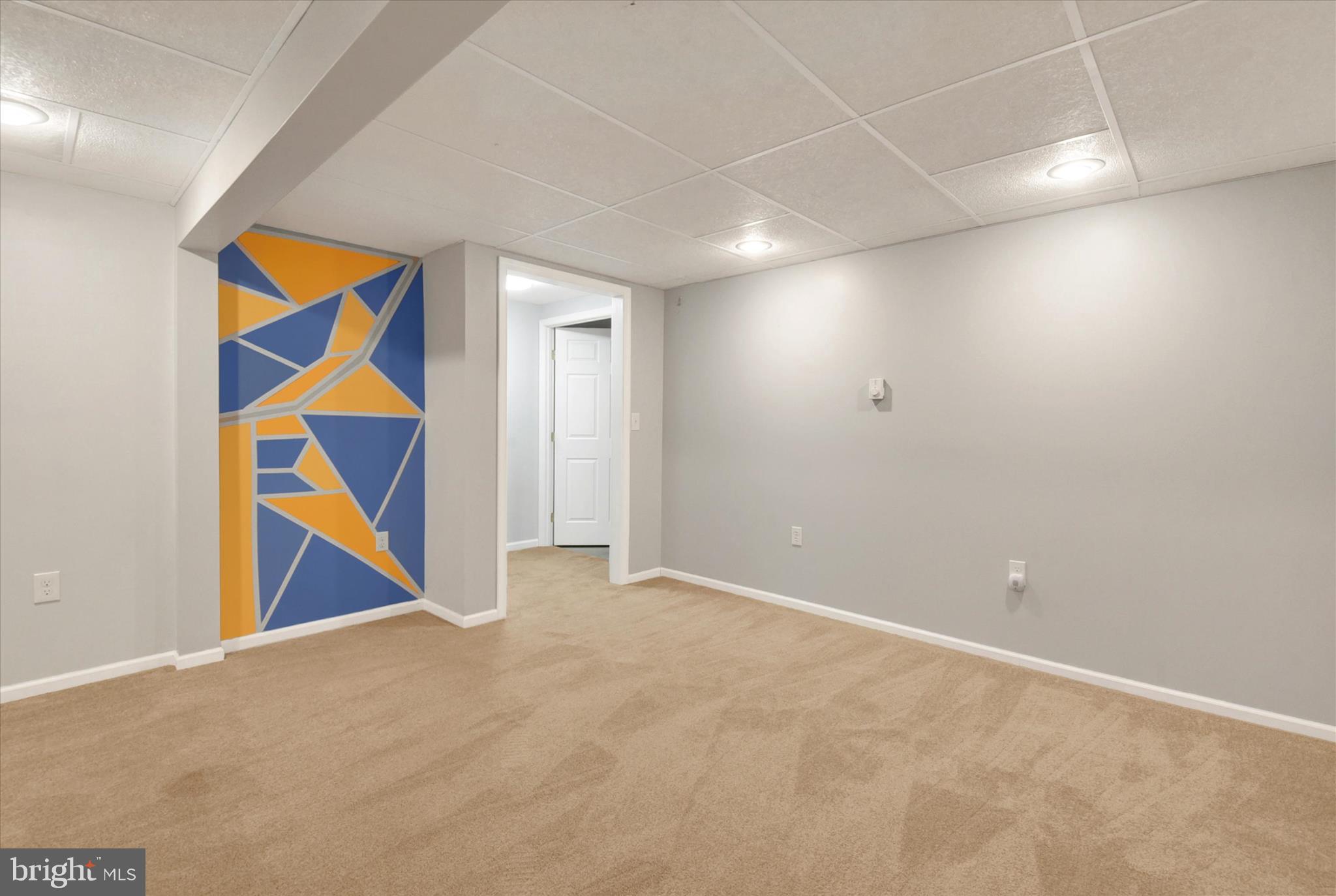 GARDEN COURT - Residential