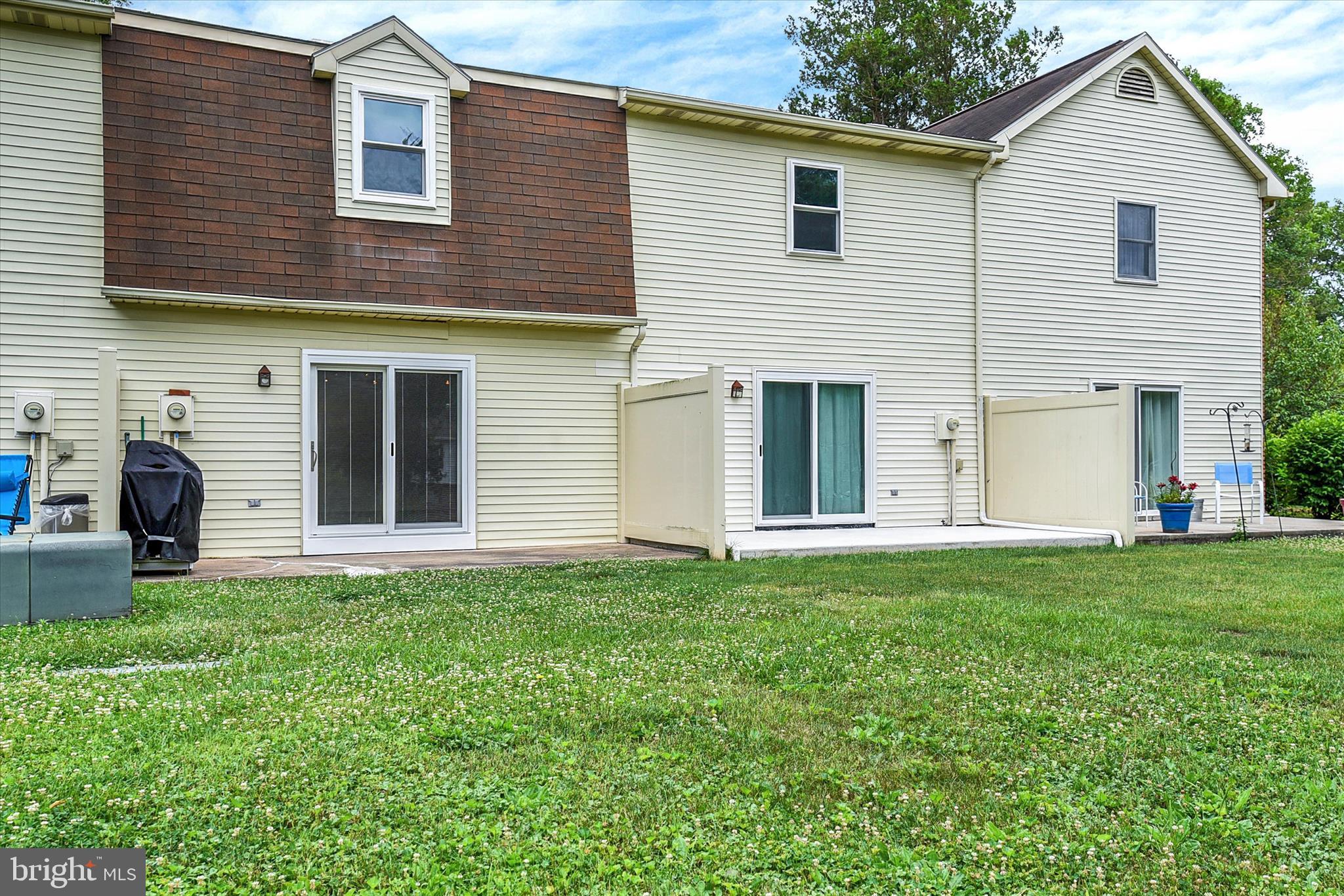 GARDEN COURT - Residential