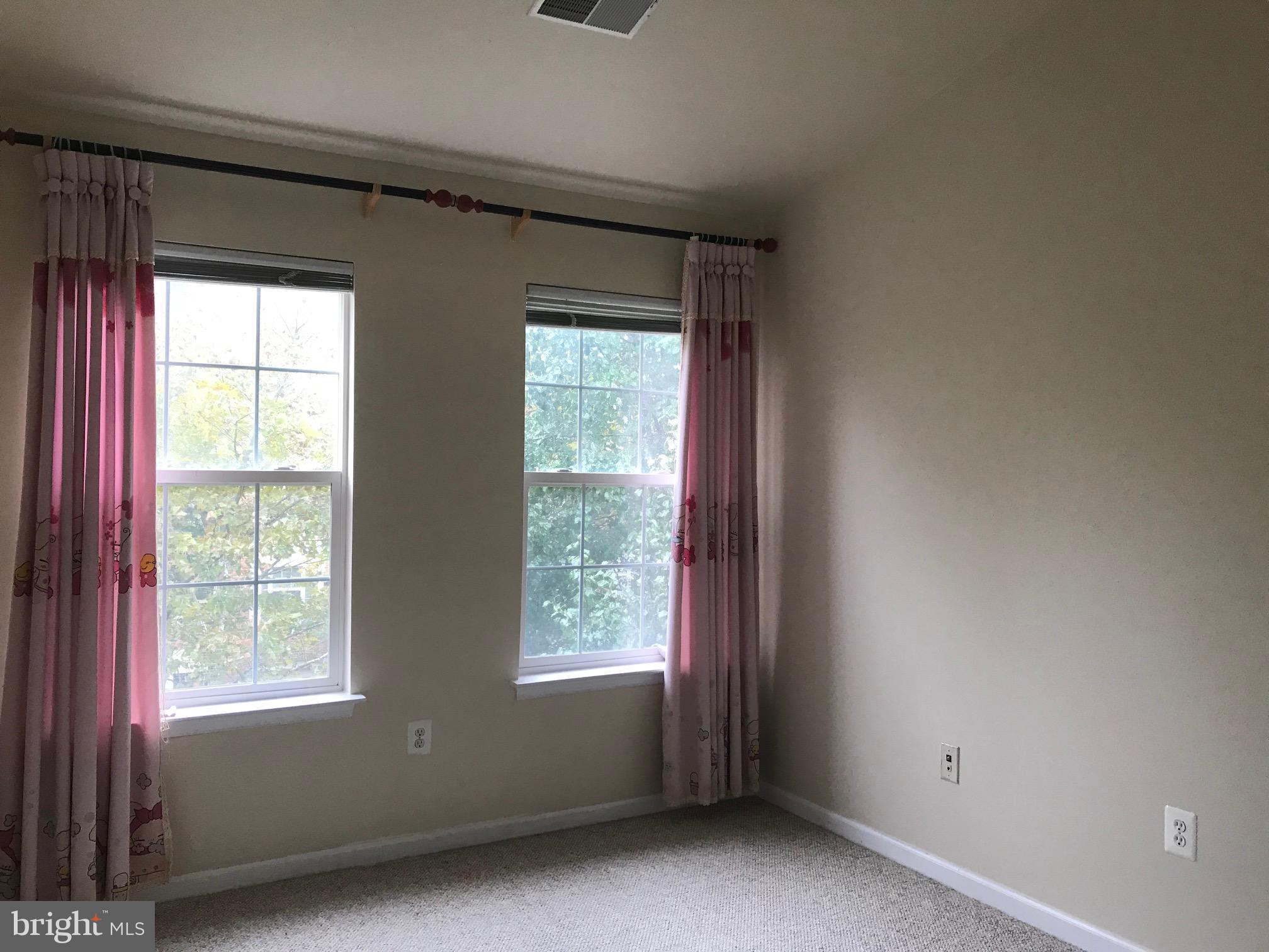 HOYLES MILL VILLAGE - Residential Lease