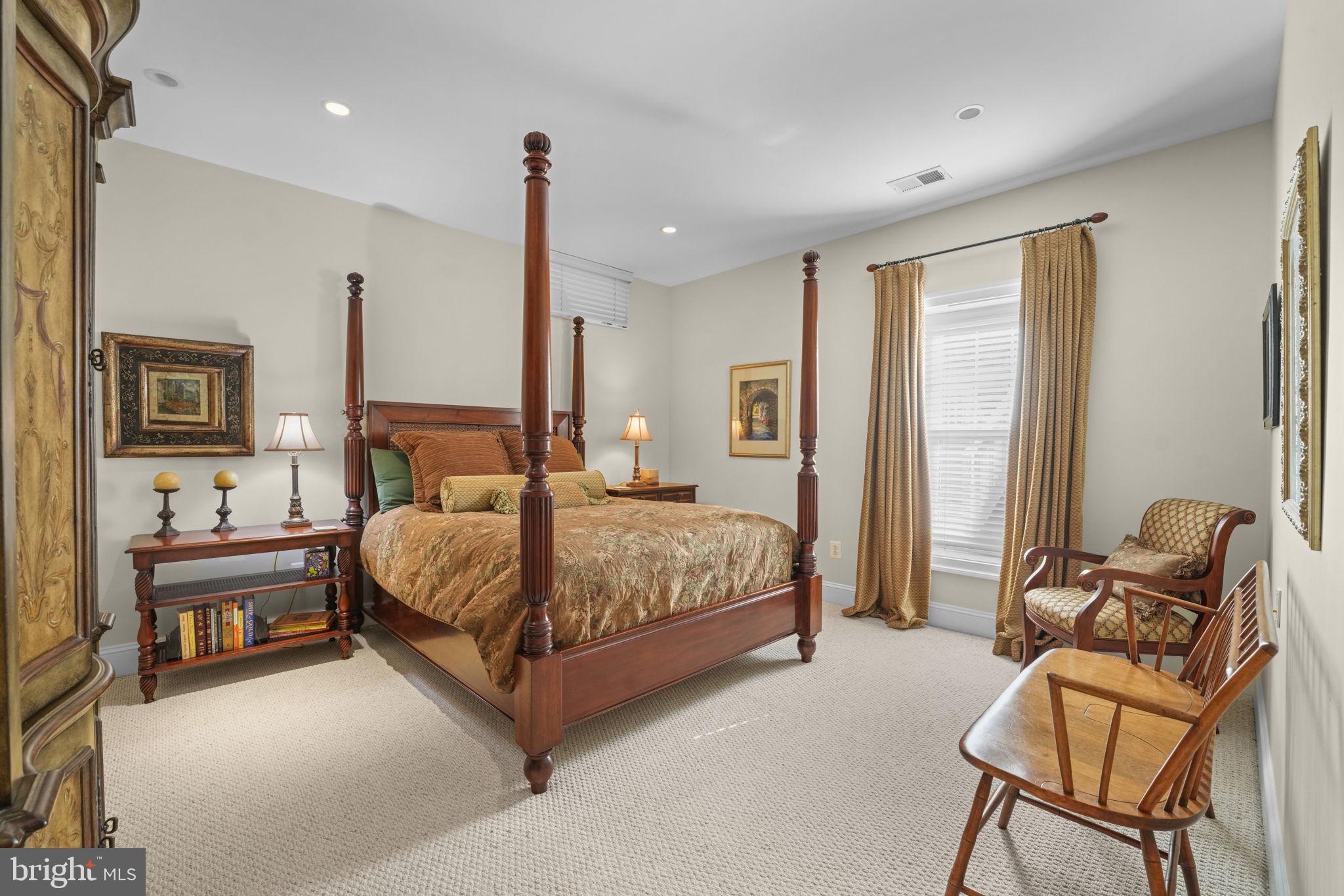 ESTATES AT LOWES - Residential
