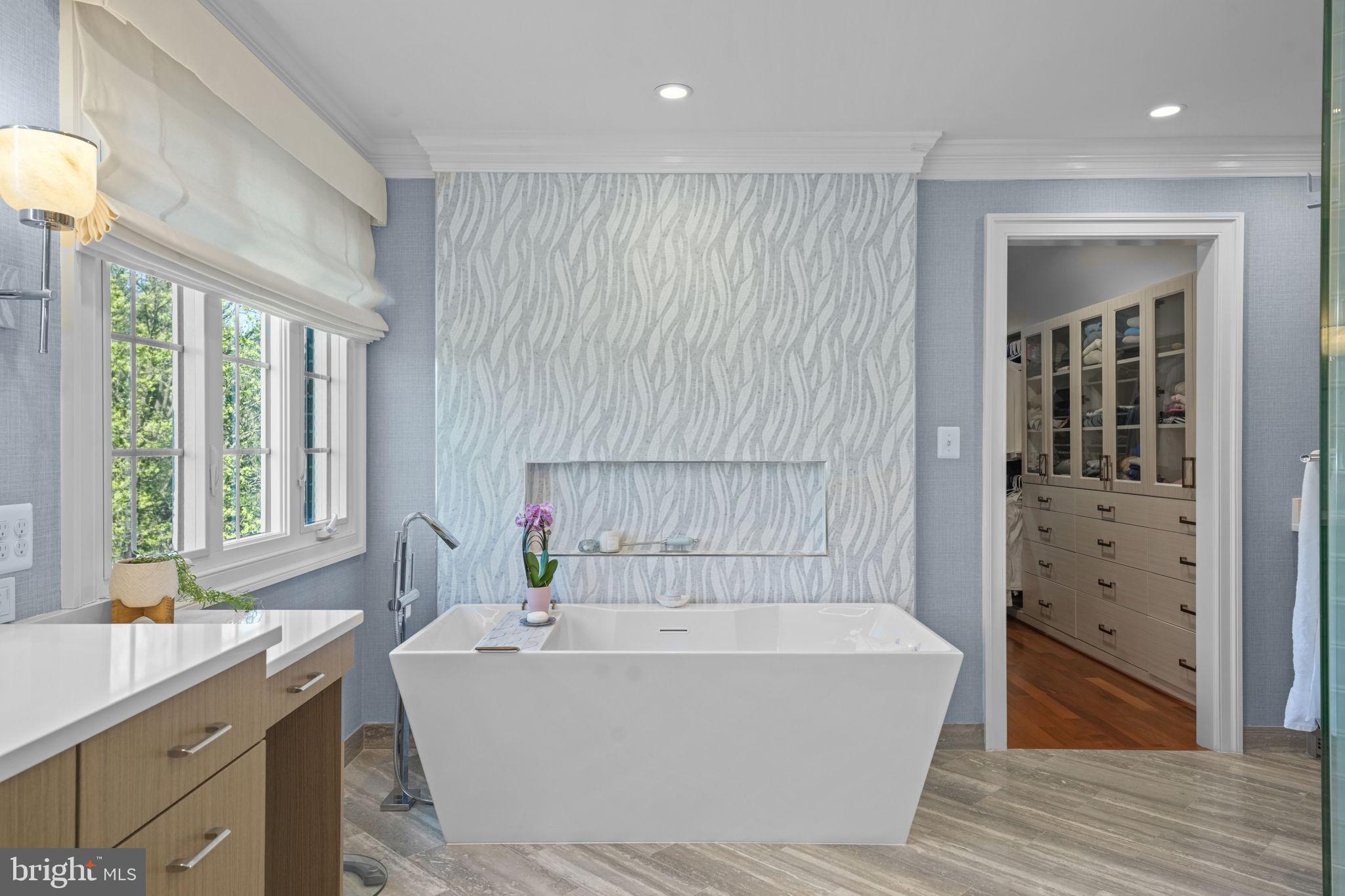 ESTATES AT LOWES - Residential