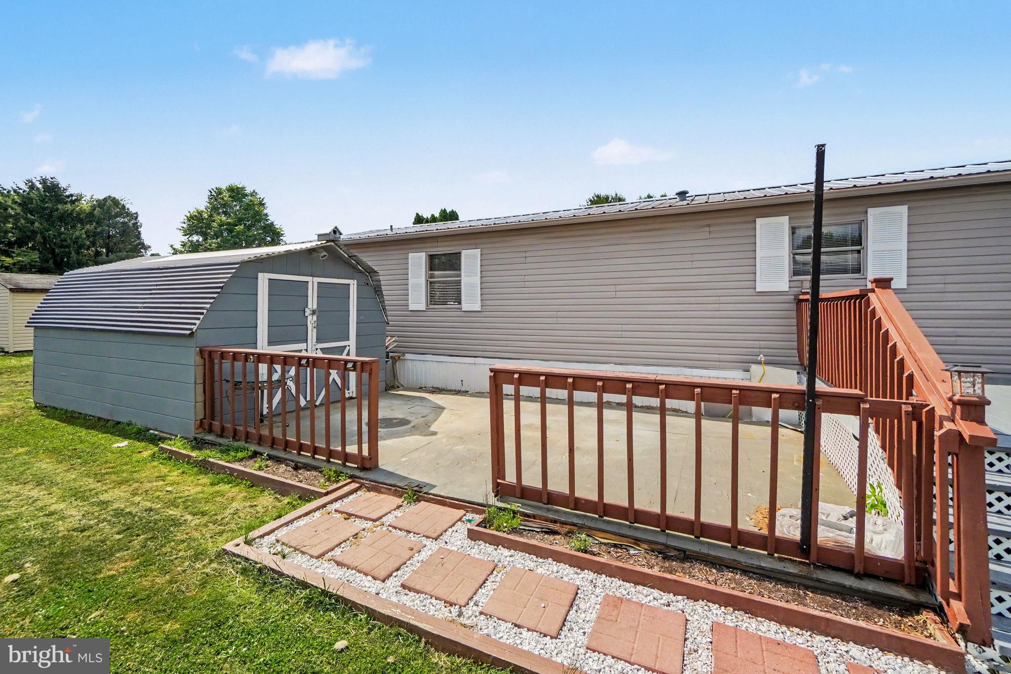 NORTHCRES ACRES MHP - Residential
