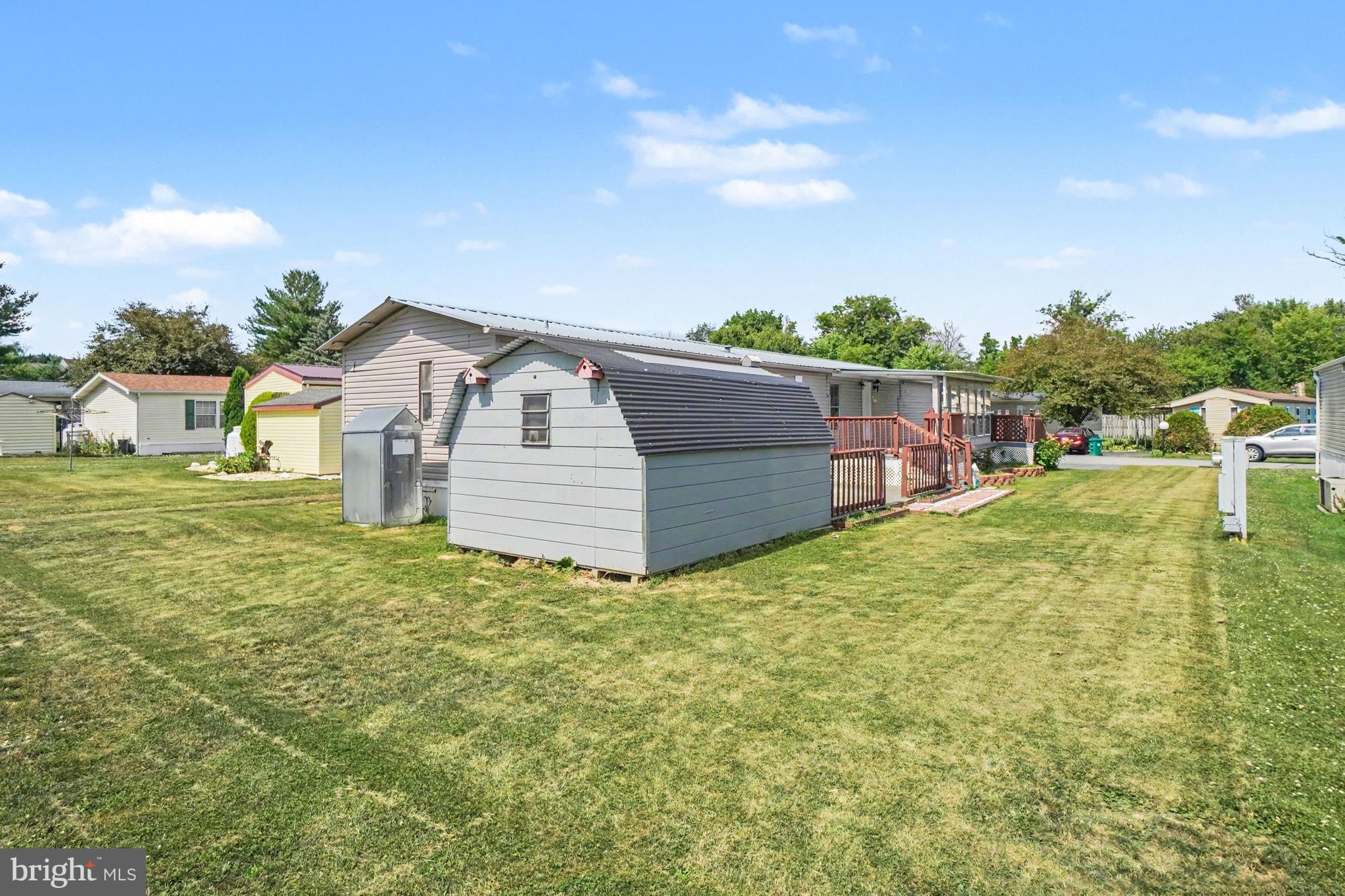 NORTHCRES ACRES MHP - Residential