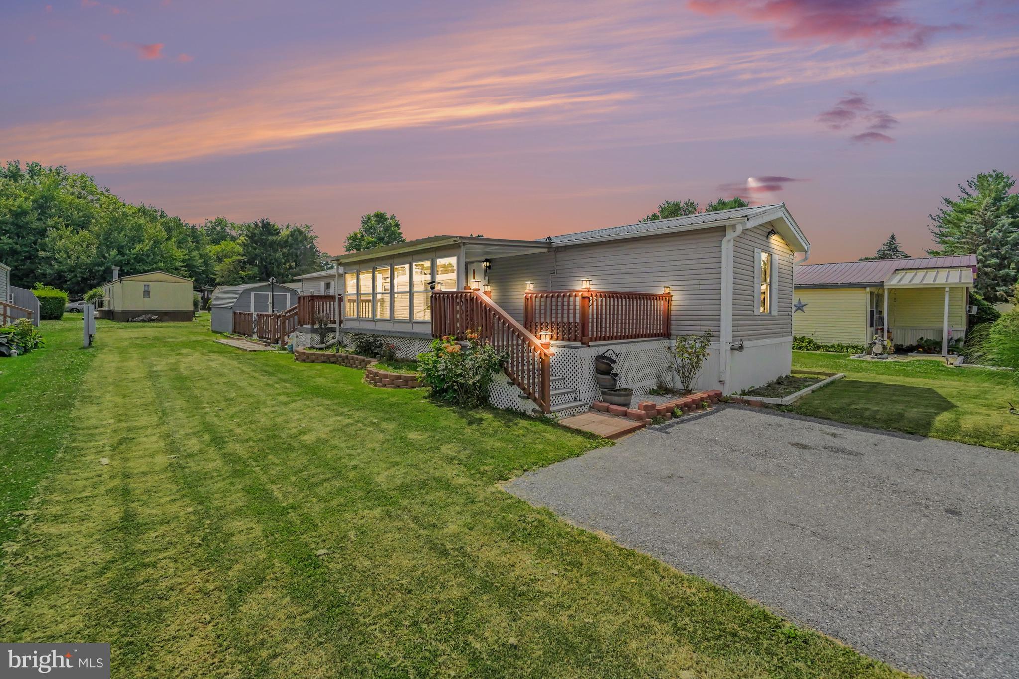NORTHCRES ACRES MHP - Residential