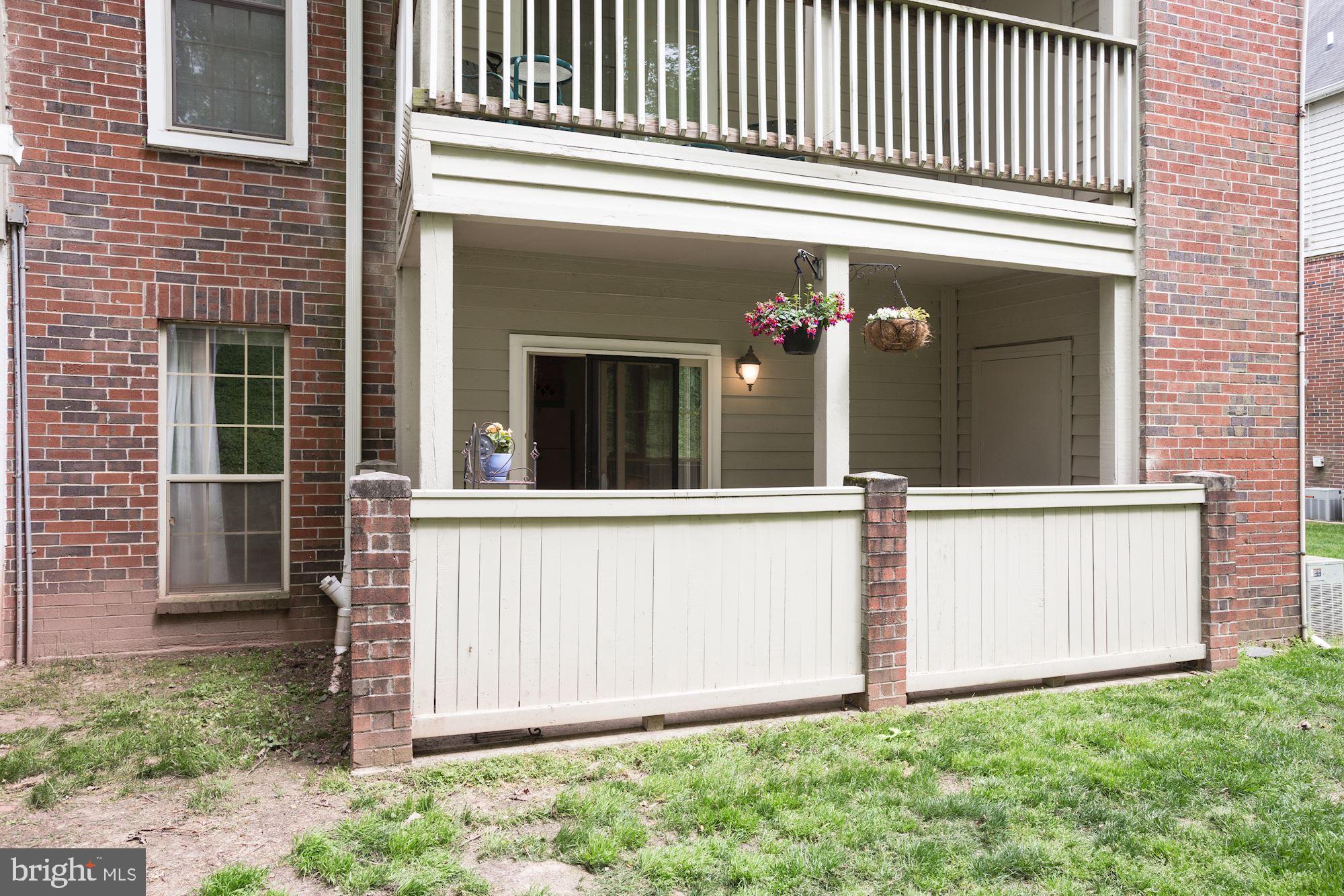 PENDERBROOK SQUARE CONDOMINIUMS - Residential