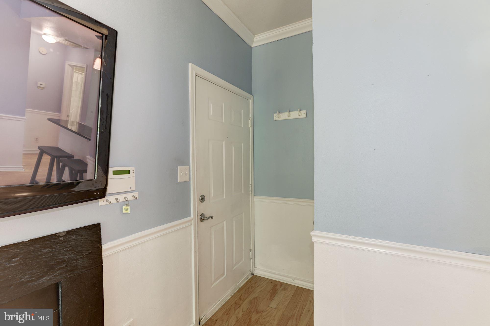 PENDERBROOK SQUARE CONDOMINIUMS - Residential
