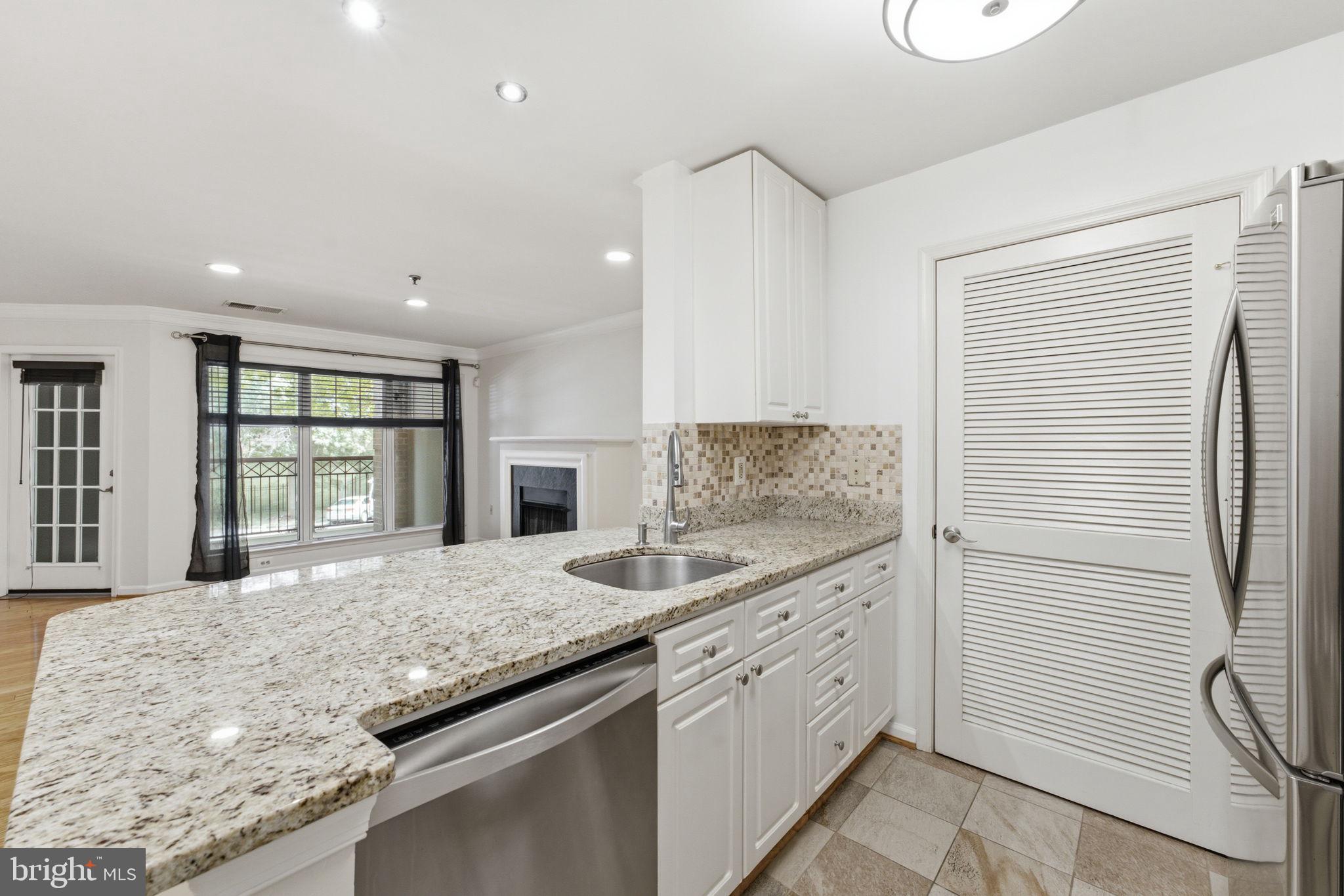 SAVOY PARK CONDOMINIUMS - Residential