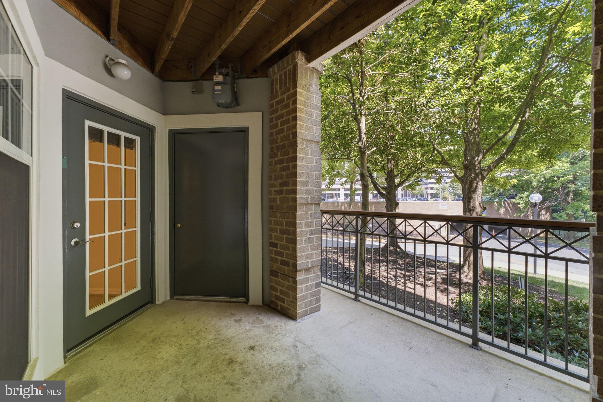 SAVOY PARK CONDOMINIUMS - Residential