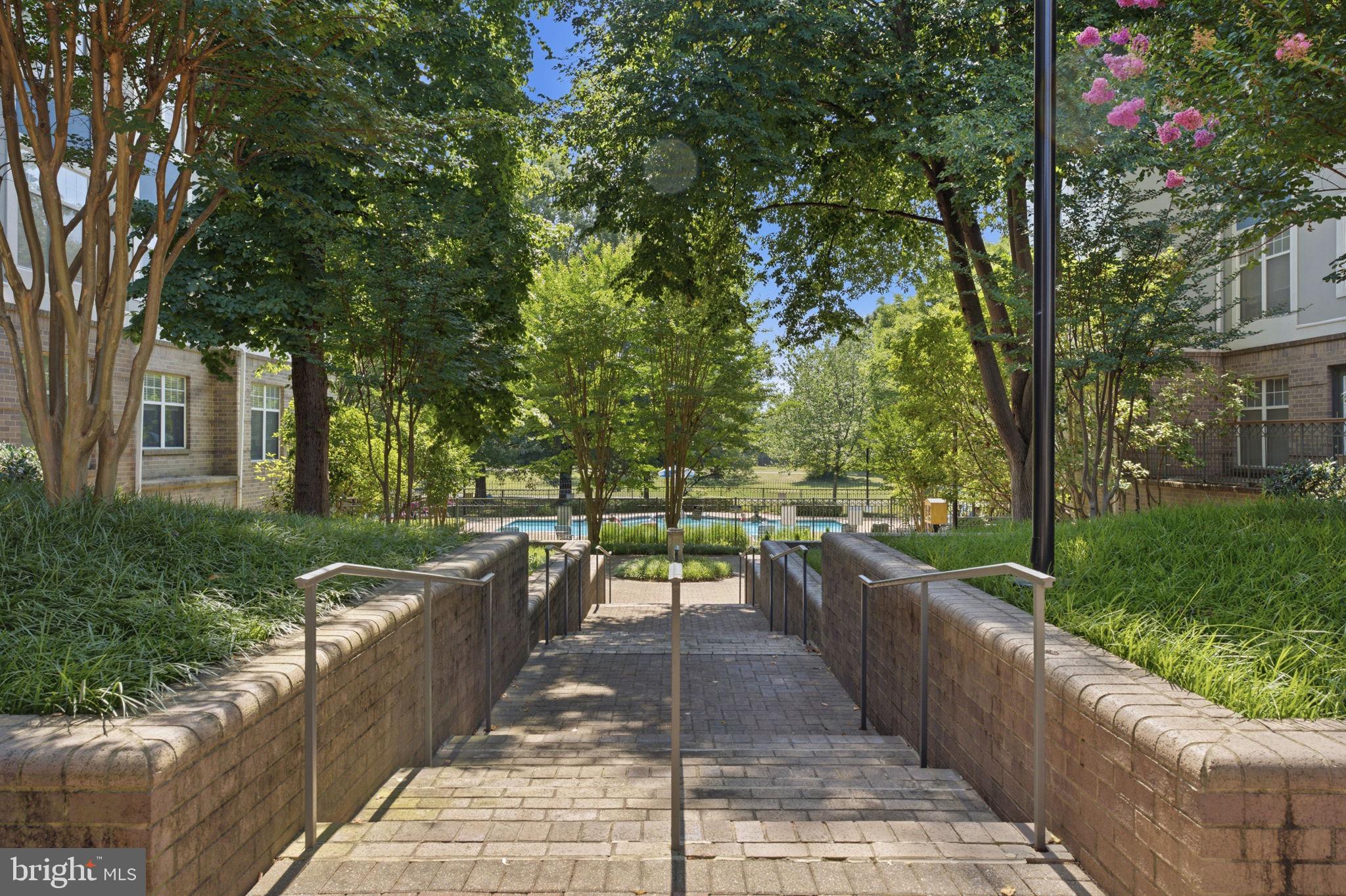 SAVOY PARK CONDOMINIUMS - Residential