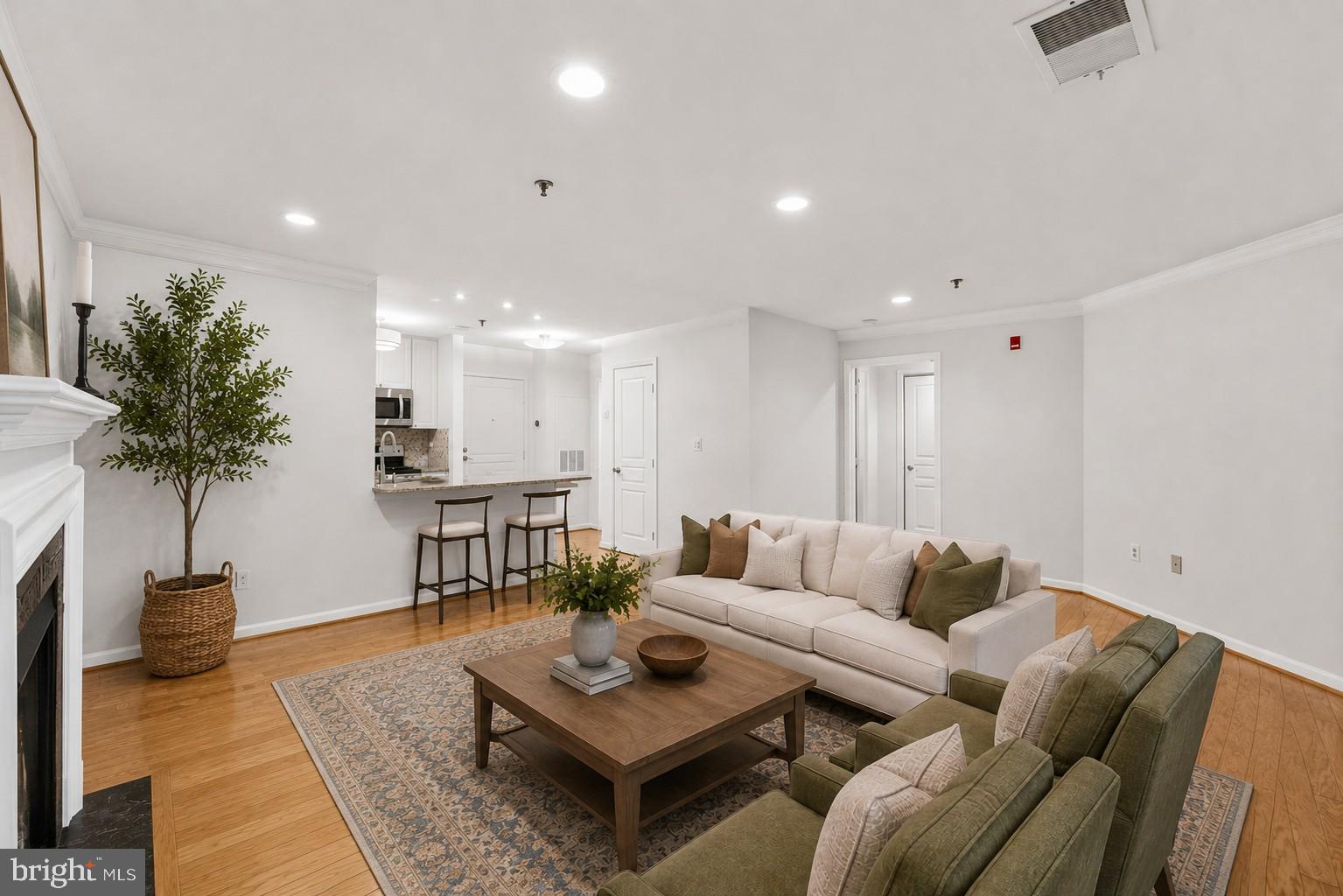 SAVOY PARK CONDOMINIUMS - Residential