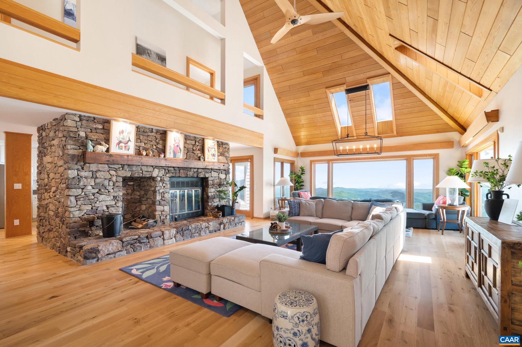 WINTERGREEN RESORT - Residential
