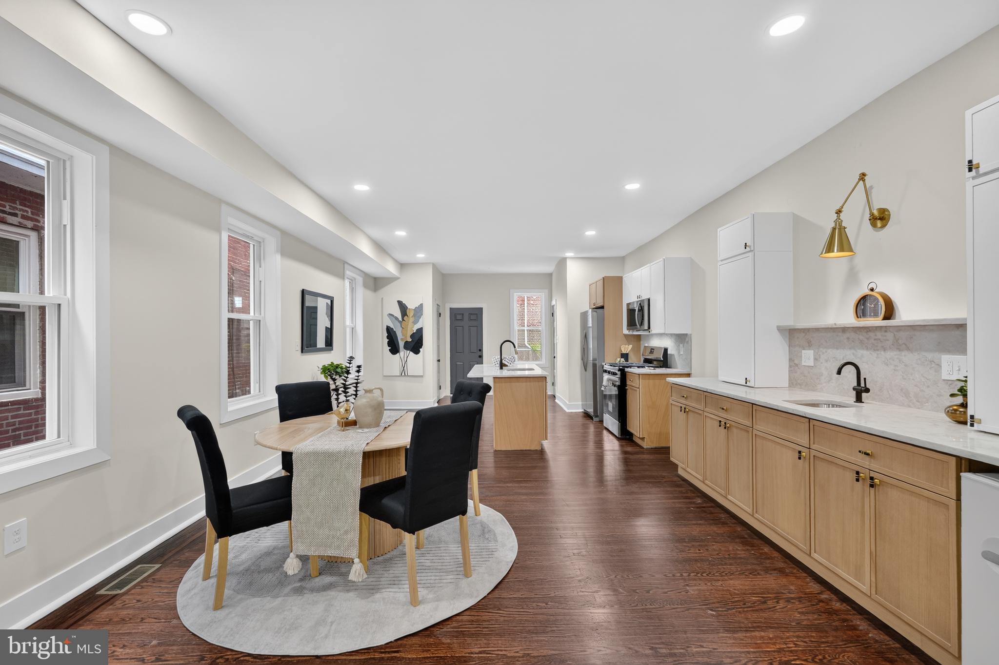 WALNUT HILL - Residential