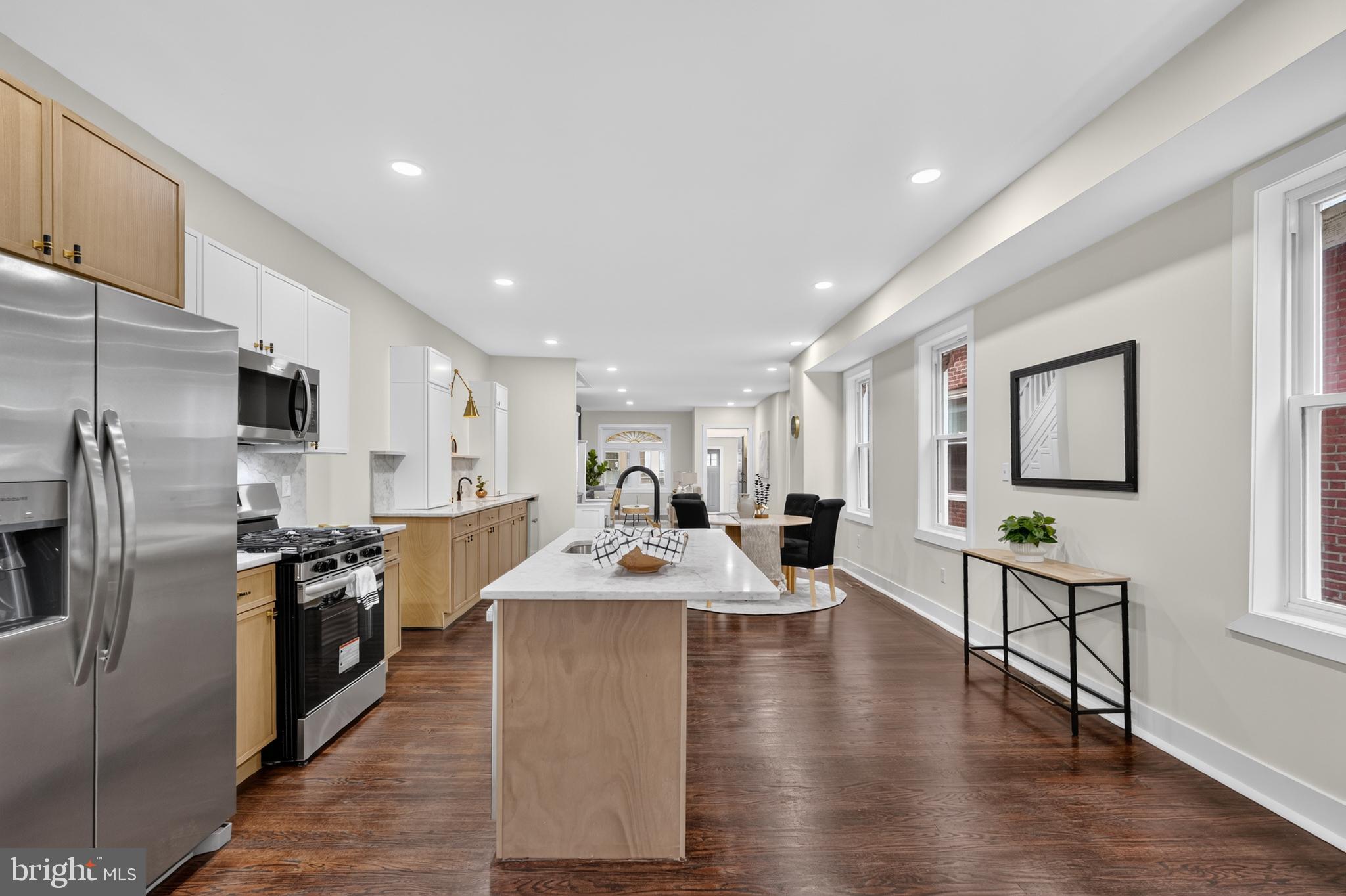 WALNUT HILL - Residential