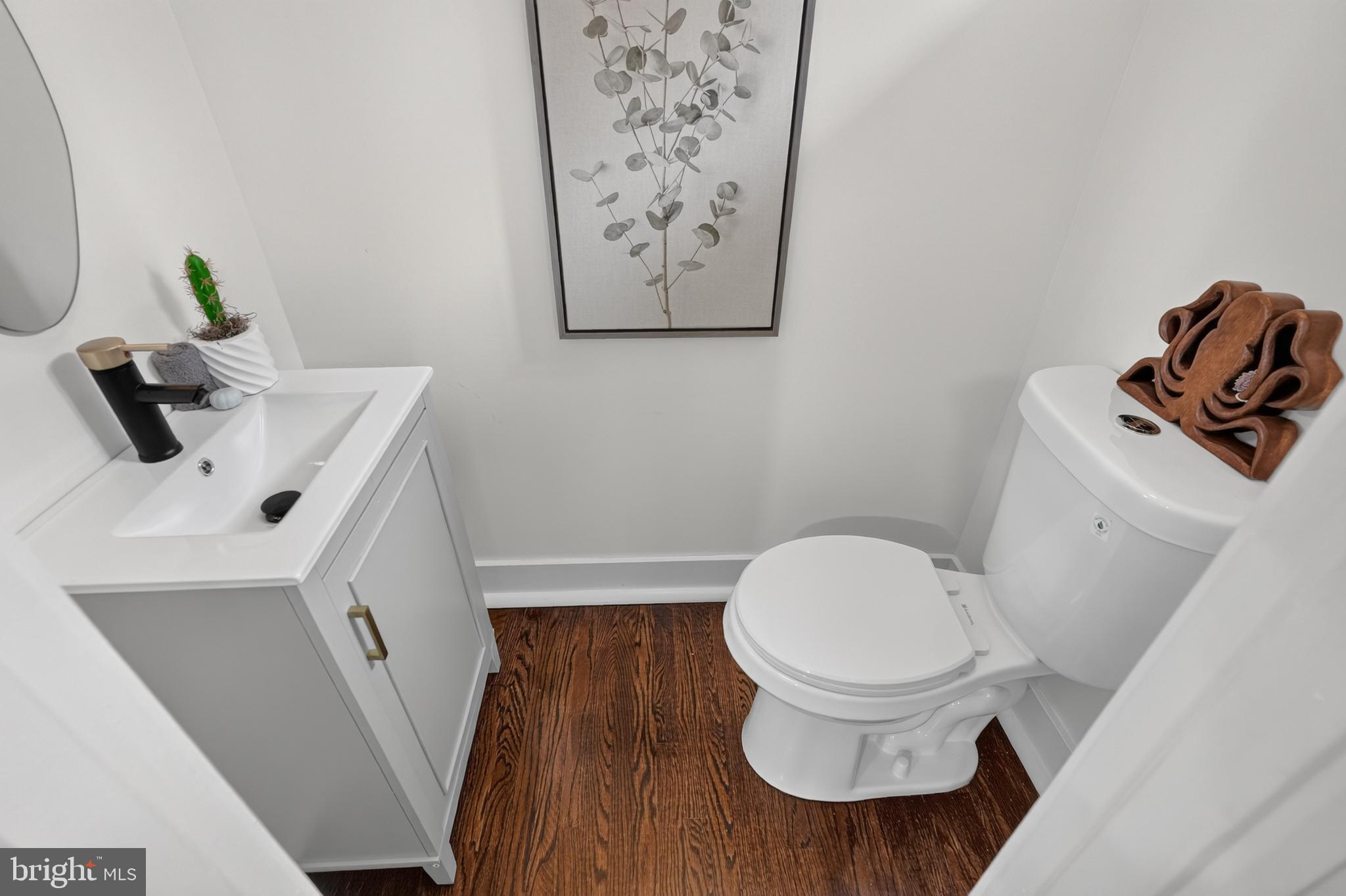WALNUT HILL - Residential