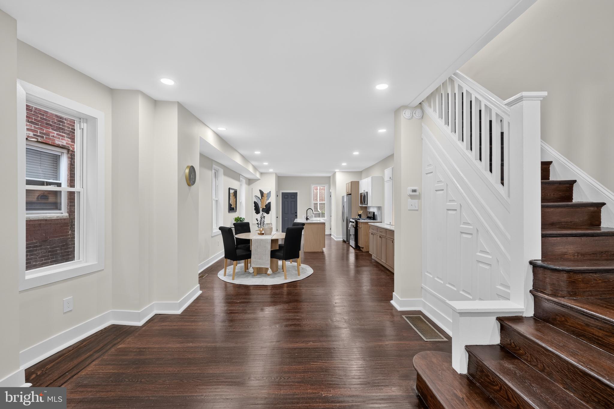 WALNUT HILL - Residential