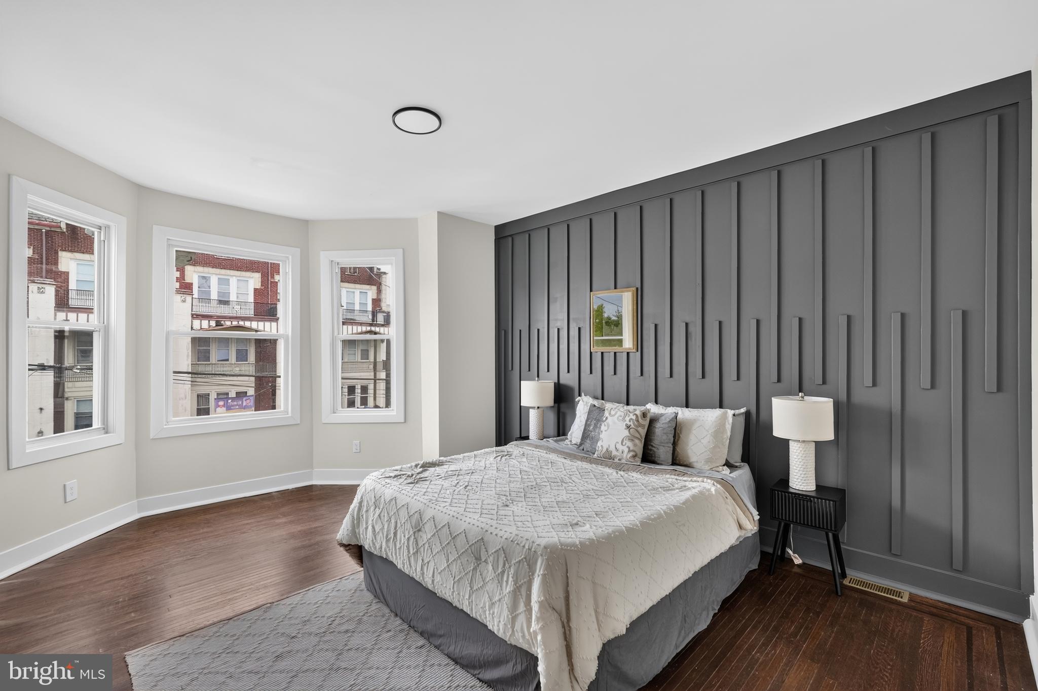 WALNUT HILL - Residential