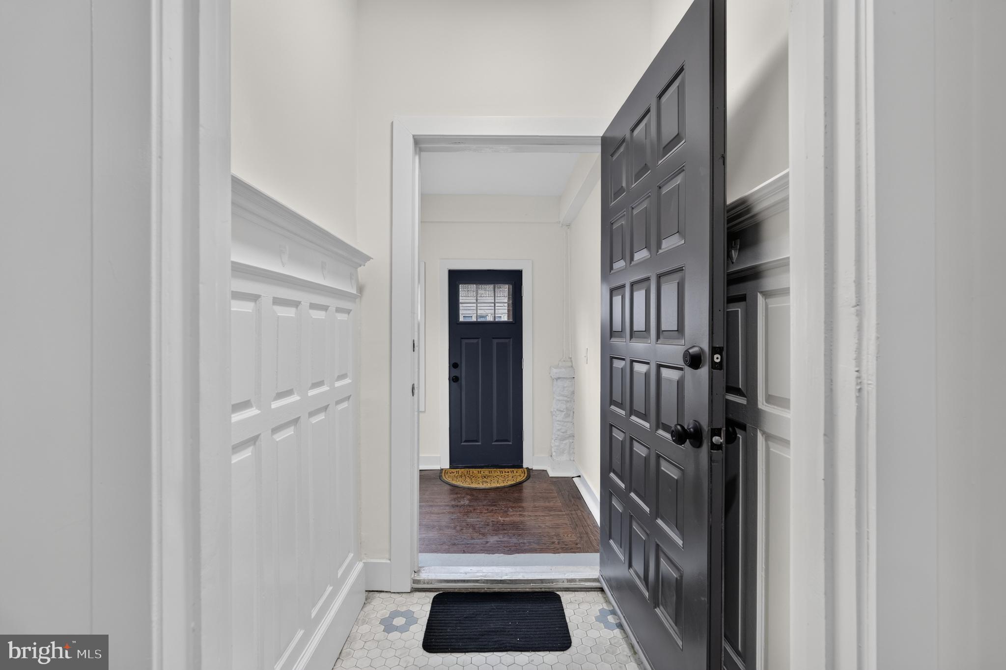 WALNUT HILL - Residential