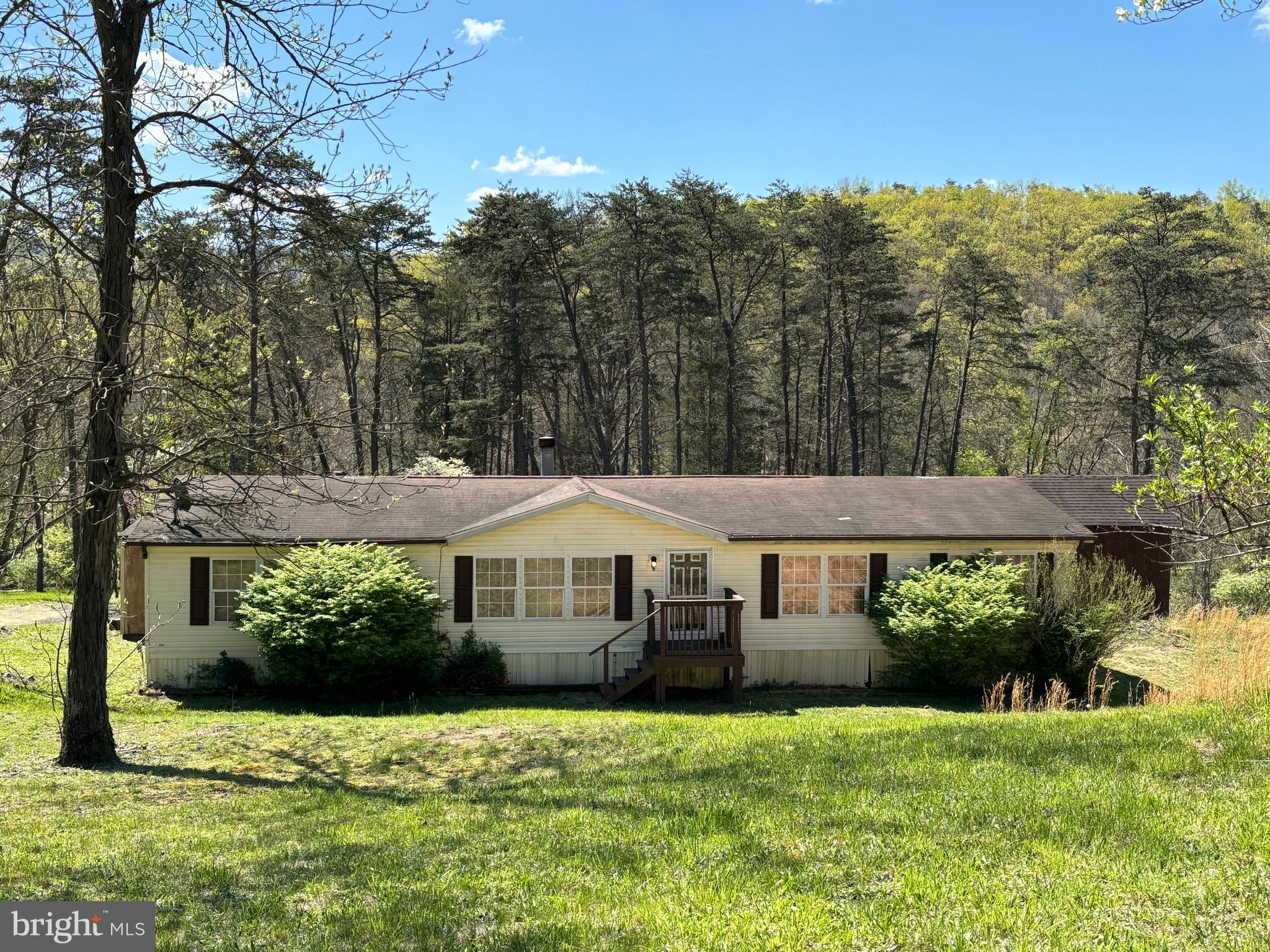 LONG ACRE ESTATES - Residential