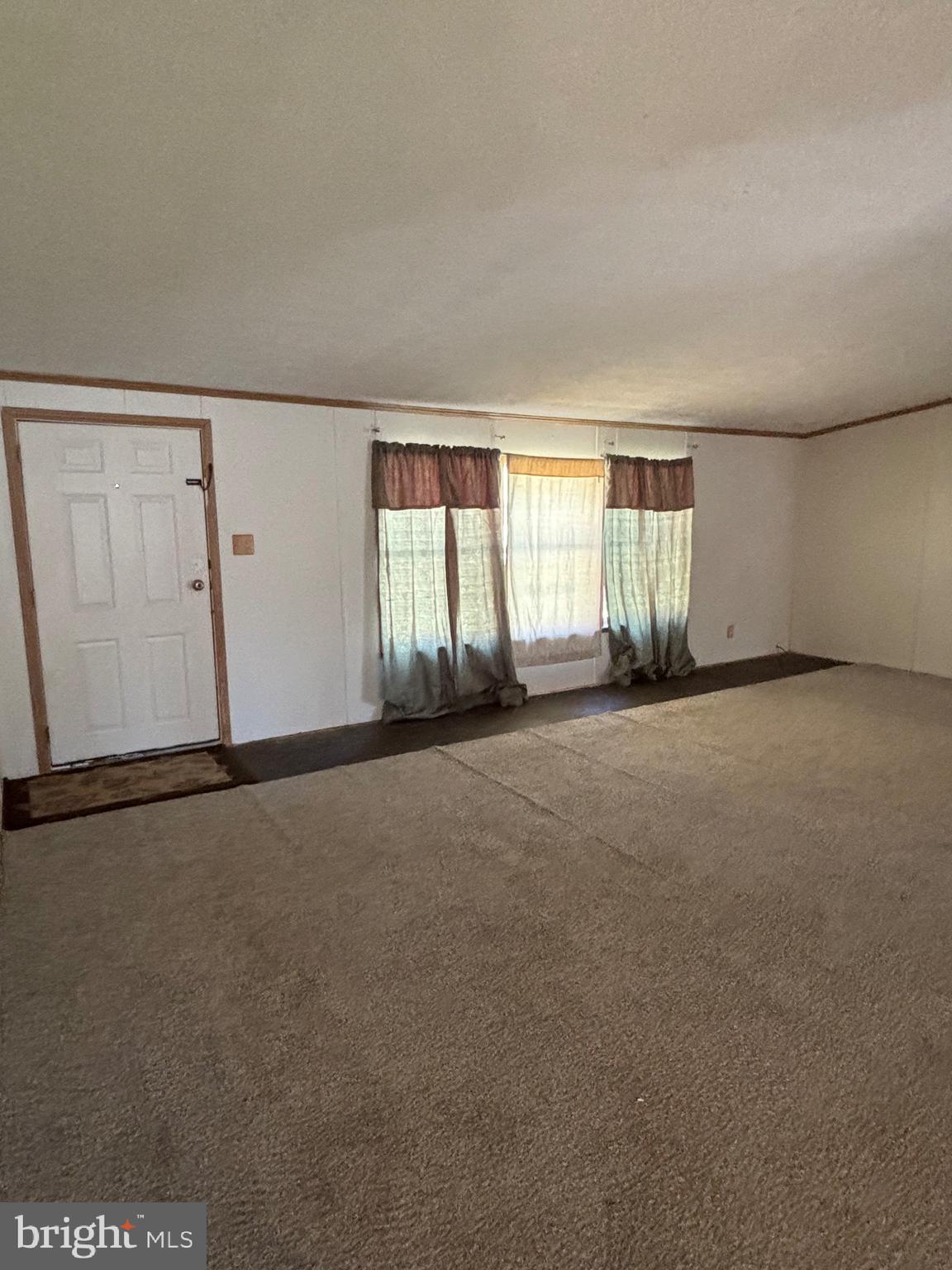 LONG ACRE ESTATES - Residential