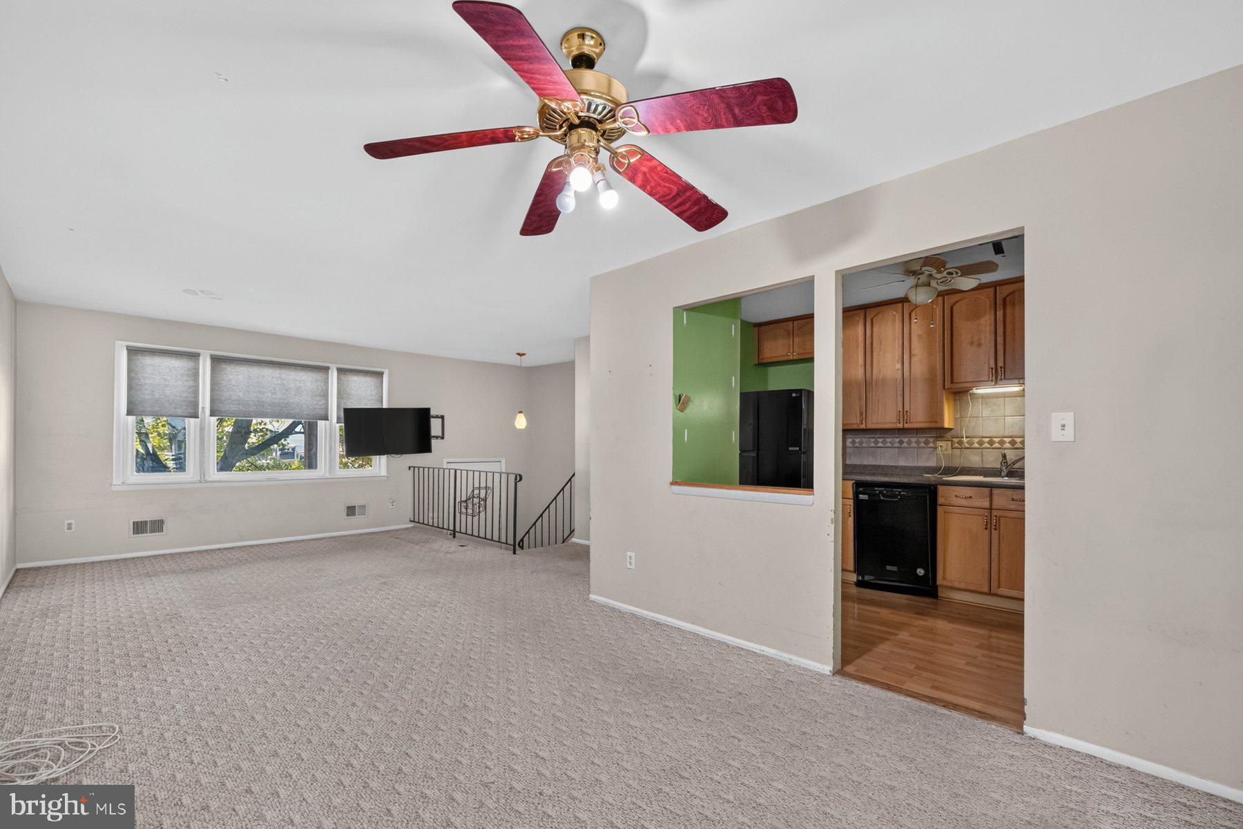 QUEENS PARK - Residential