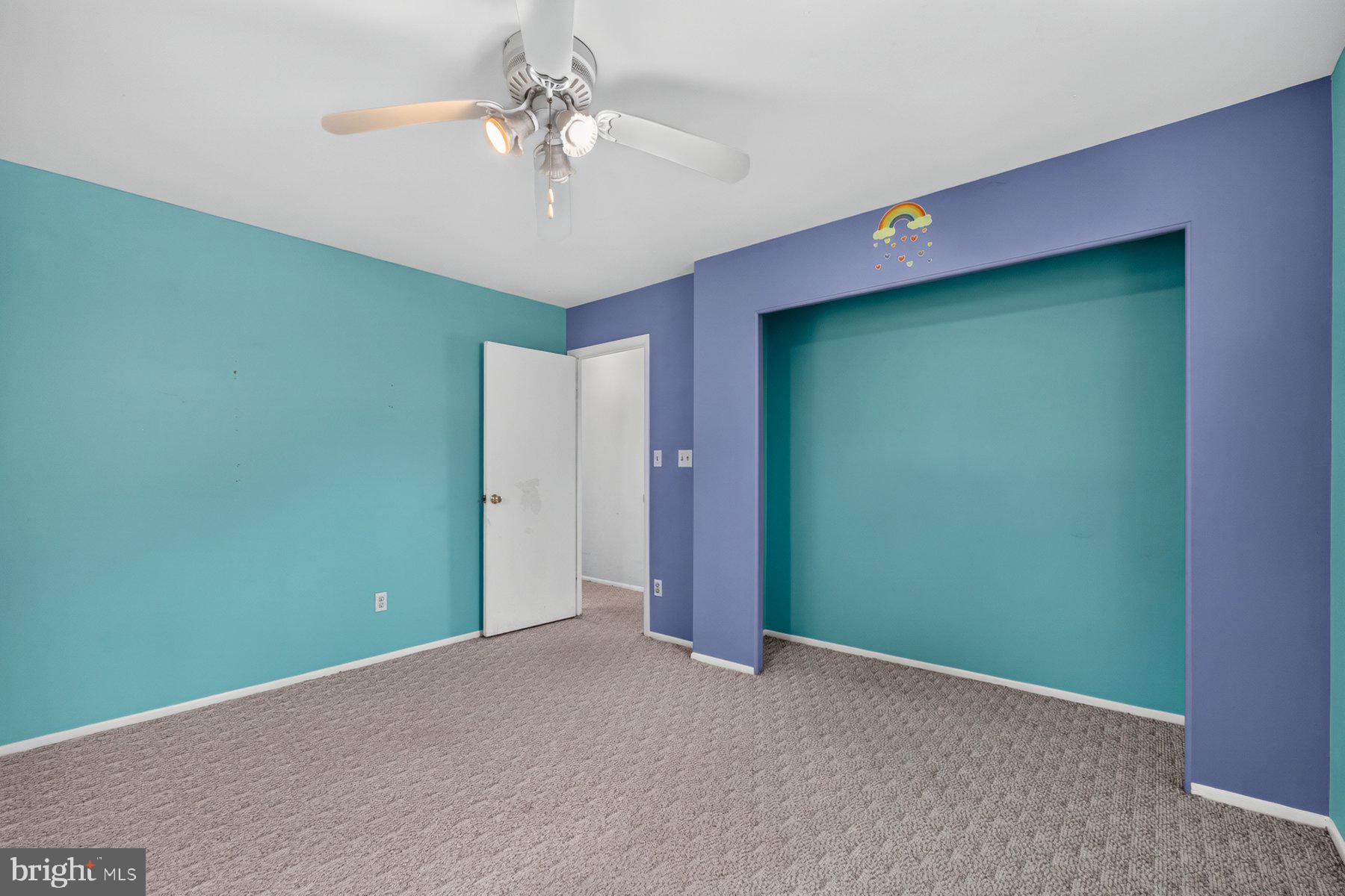QUEENS PARK - Residential