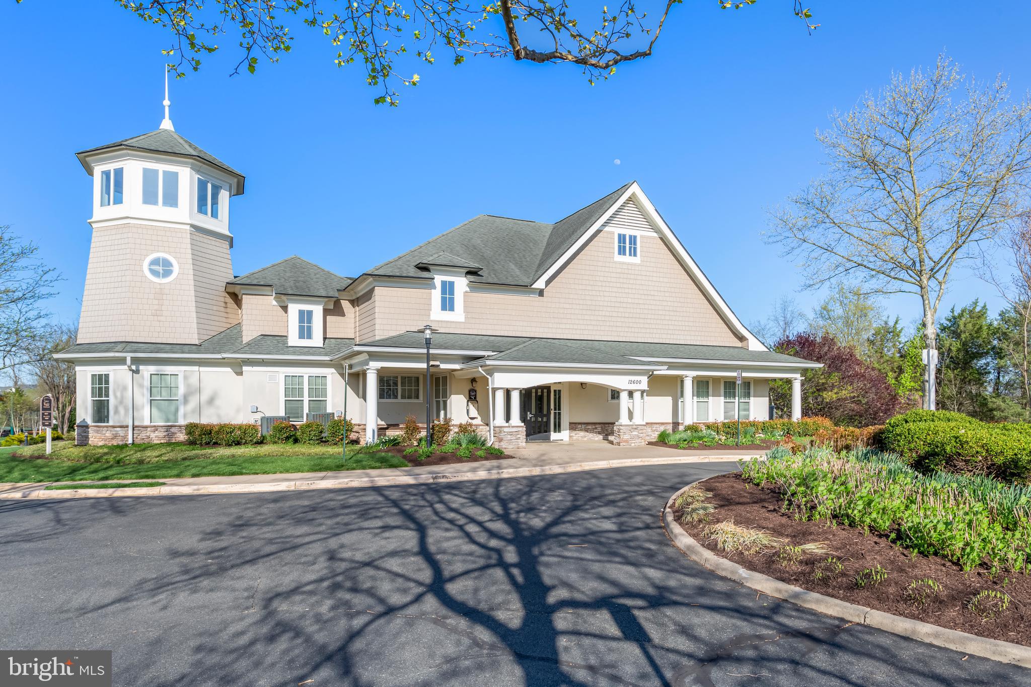 PEMBROOKE - Residential