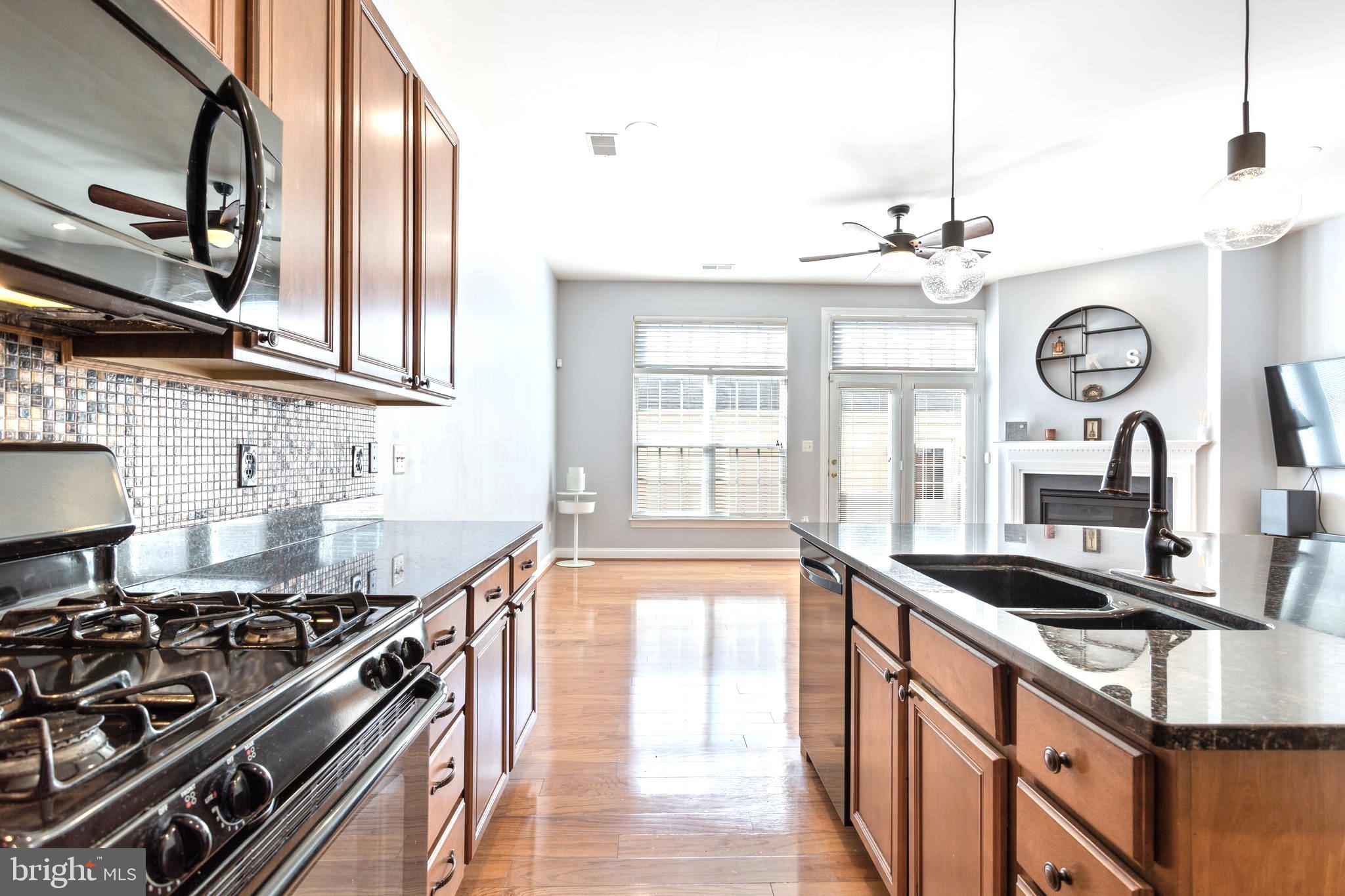 PEMBROOKE - Residential