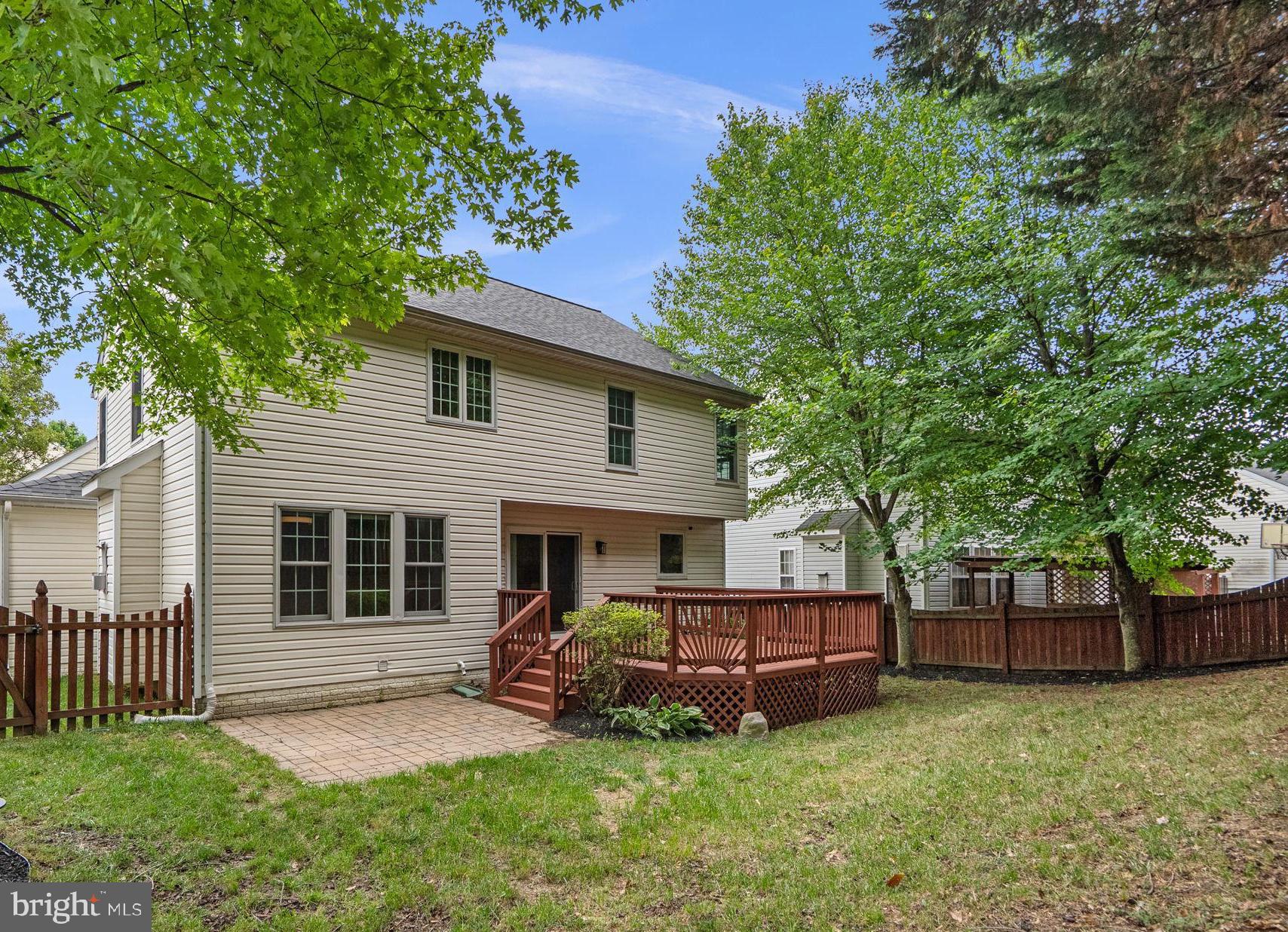 ARBOR WOODS - Residential