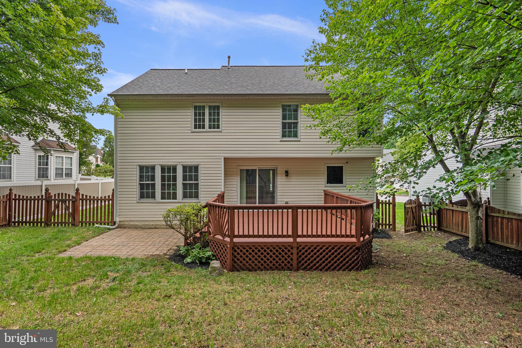 ARBOR WOODS - Residential