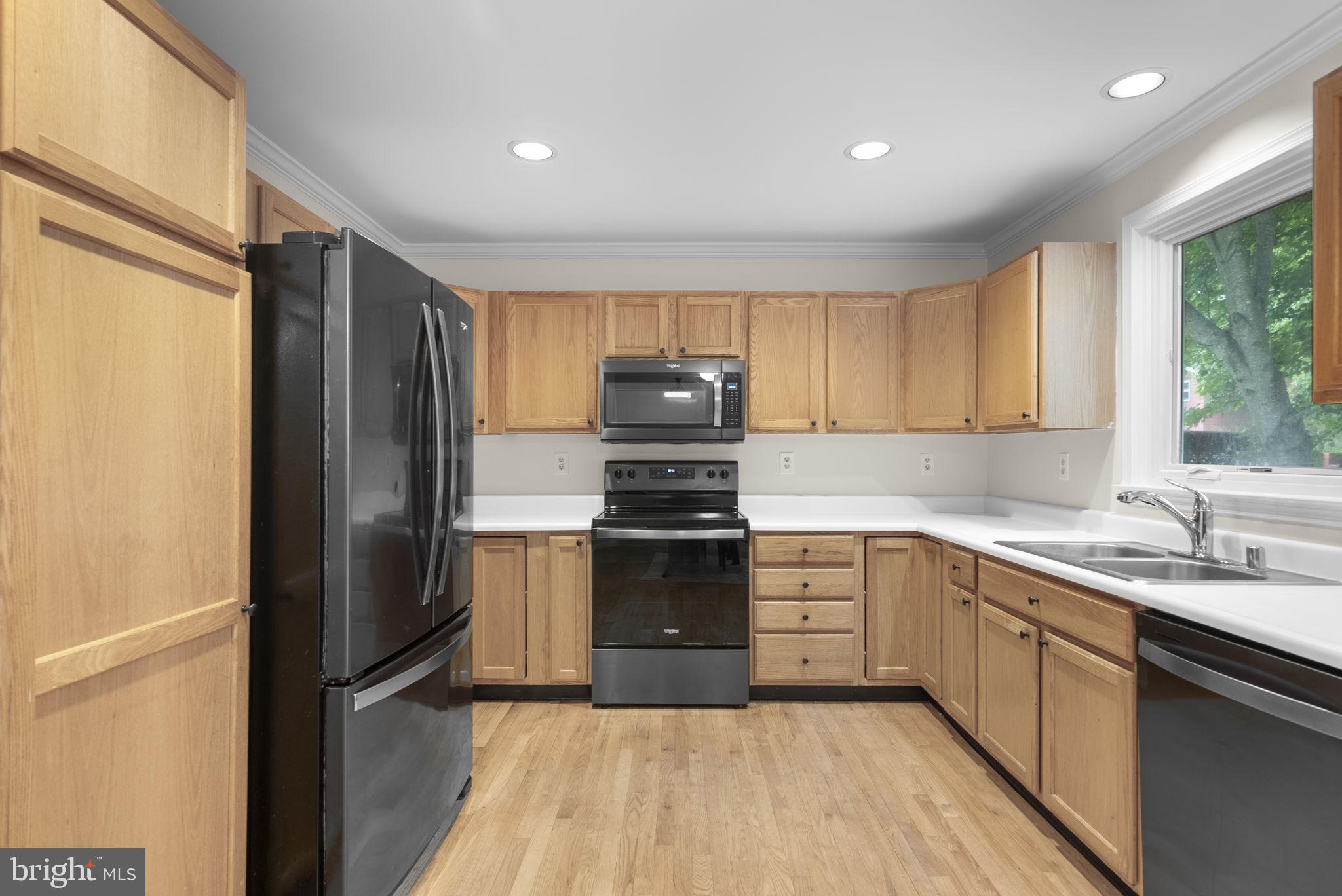 ARBOR WOODS - Residential
