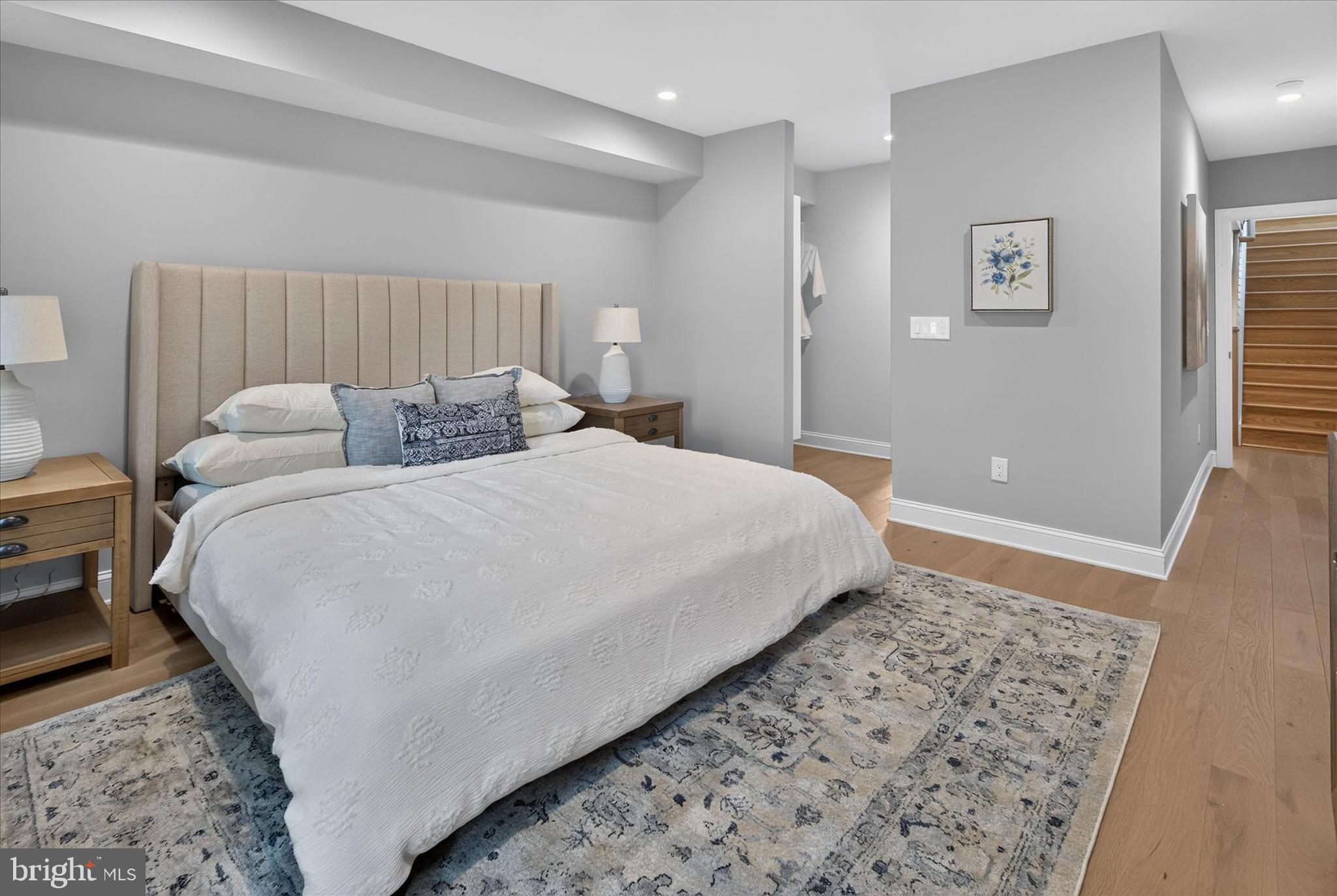 ART MUSEUM AREA - Residential