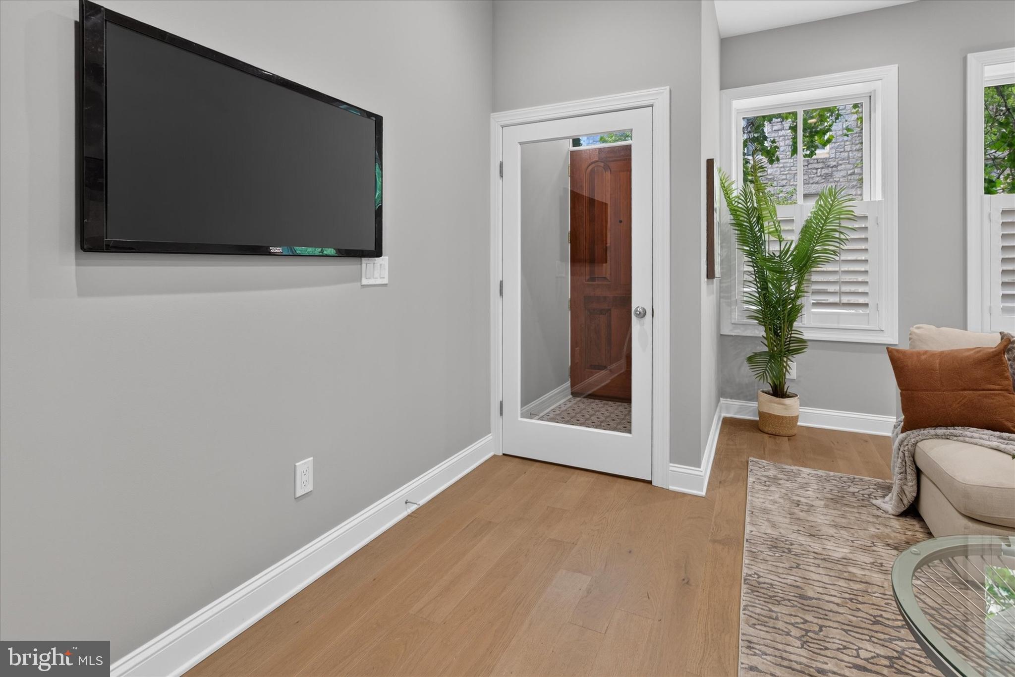 ART MUSEUM AREA - Residential