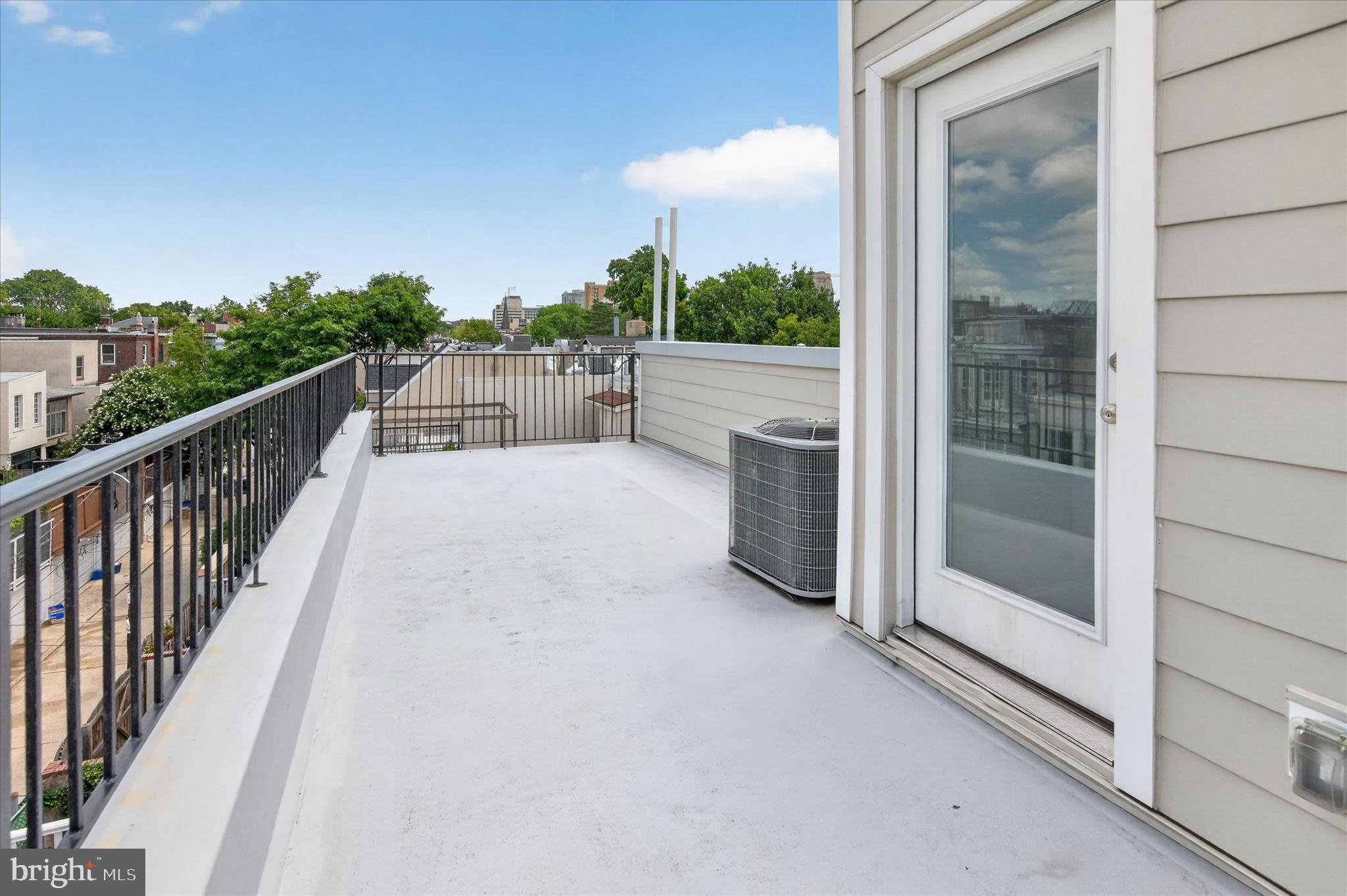 ART MUSEUM AREA - Residential