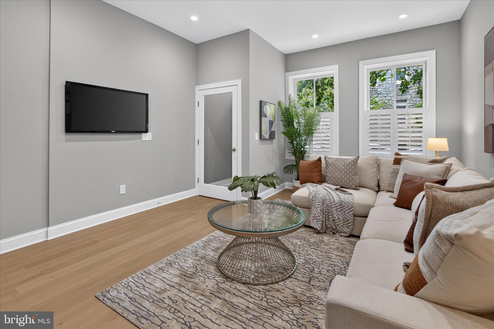 ART MUSEUM AREA - Residential