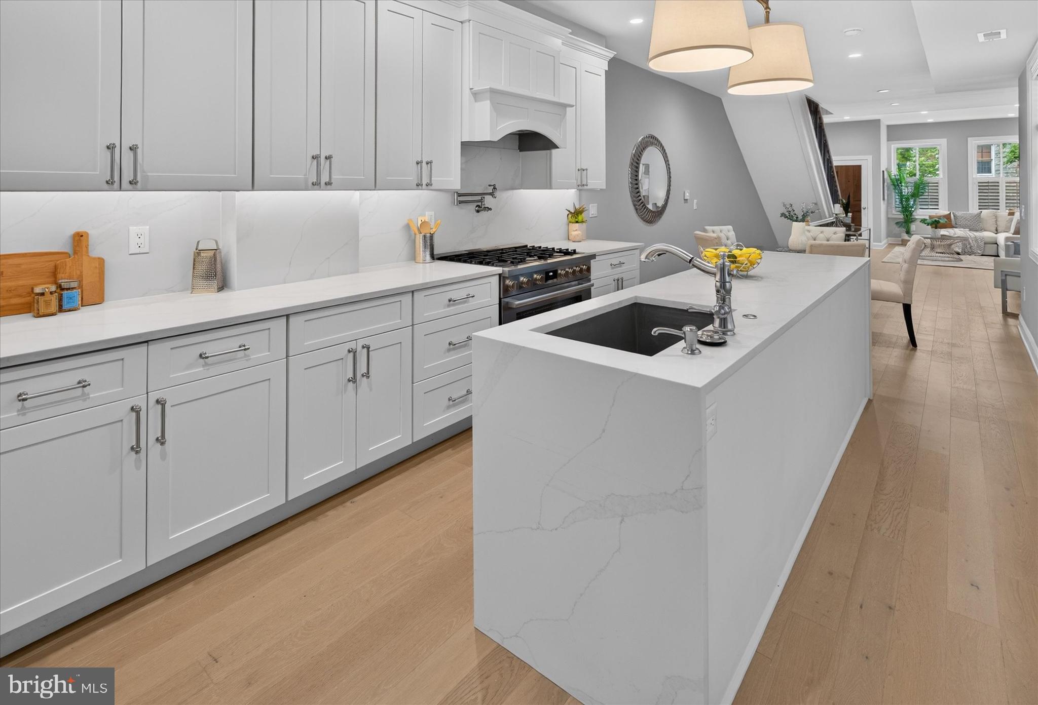 ART MUSEUM AREA - Residential