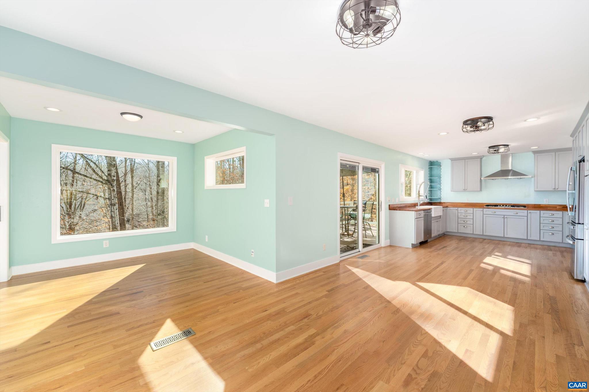 LAKE MONTICELLO - Residential