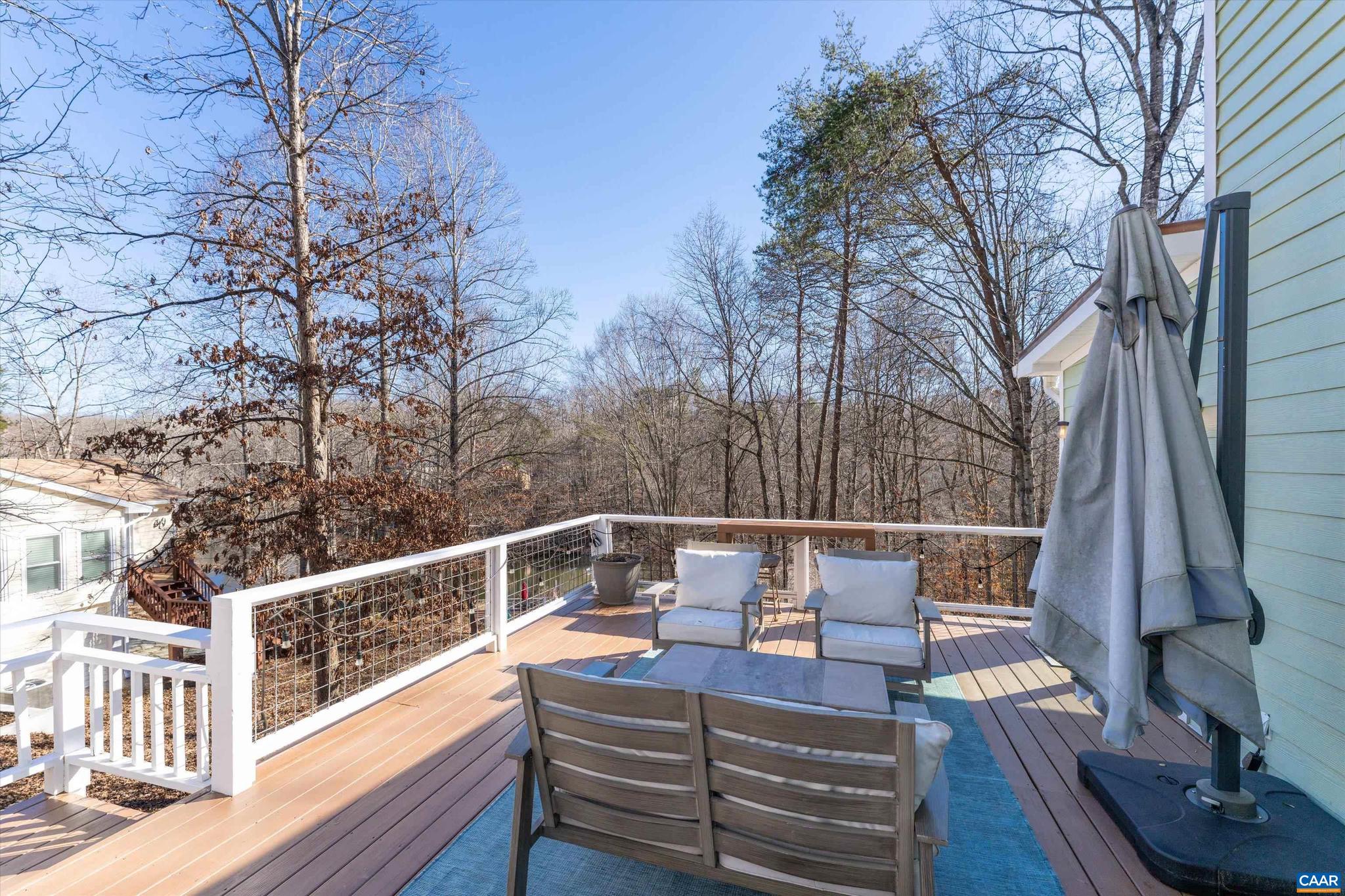 LAKE MONTICELLO - Residential