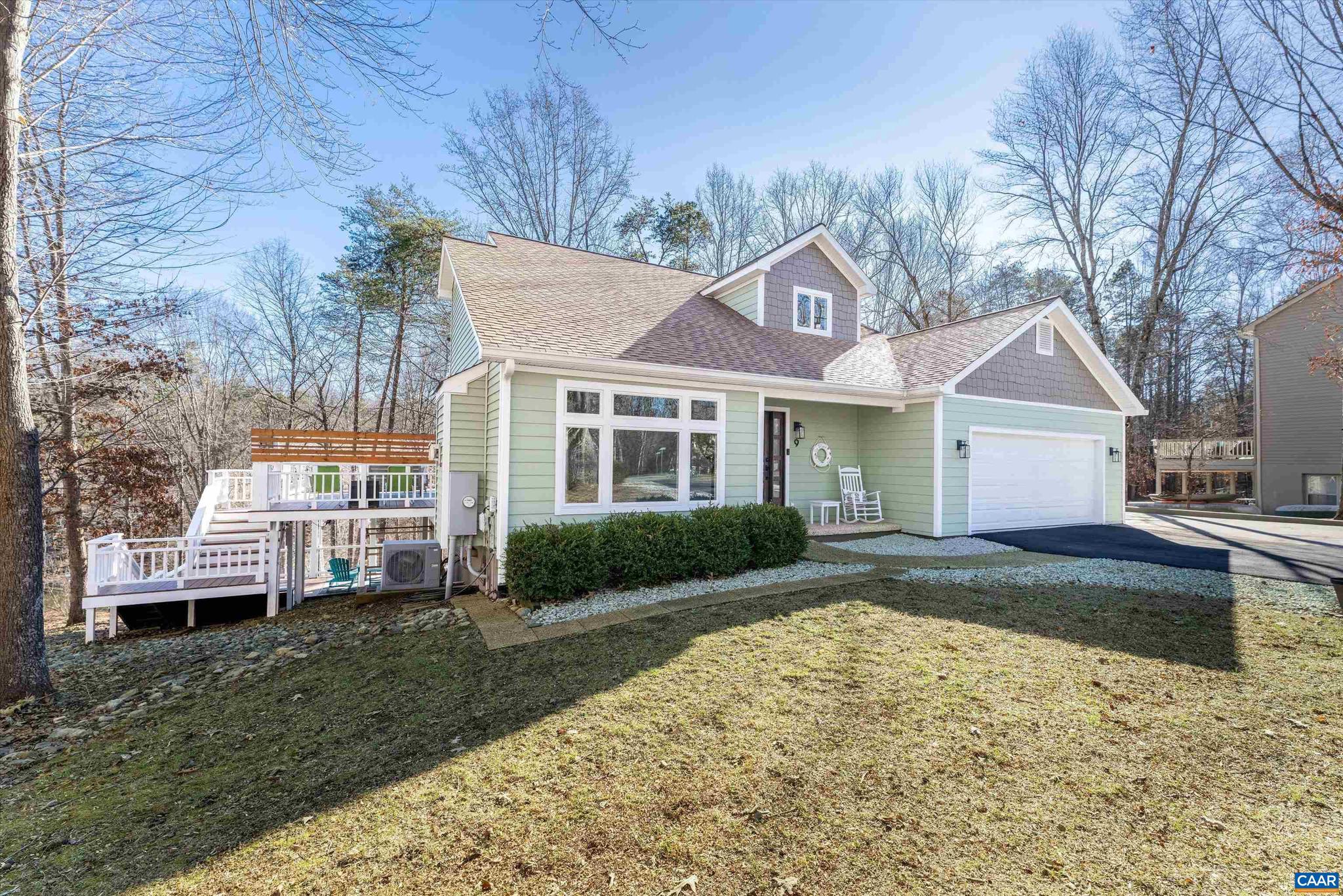 LAKE MONTICELLO - Residential