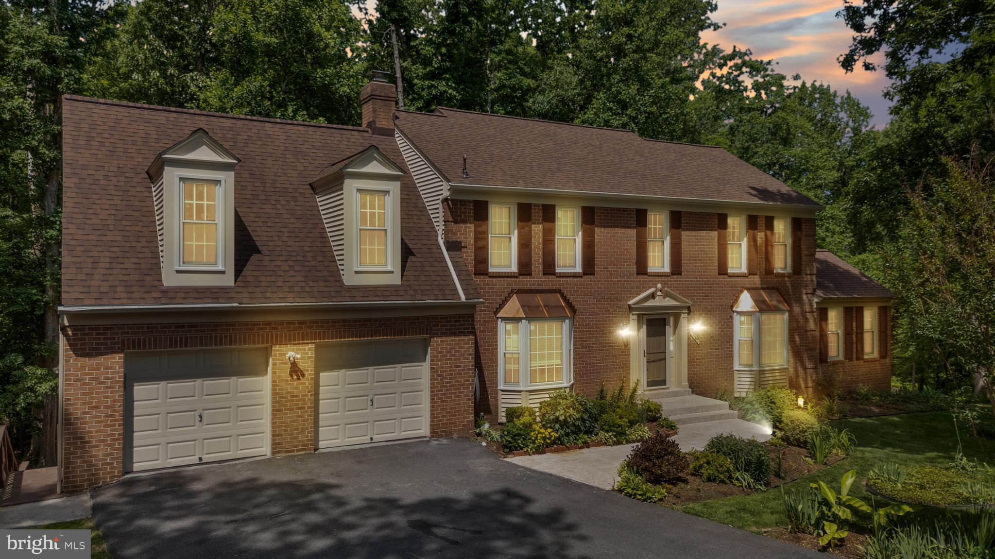 RIVERS EDGE - Residential