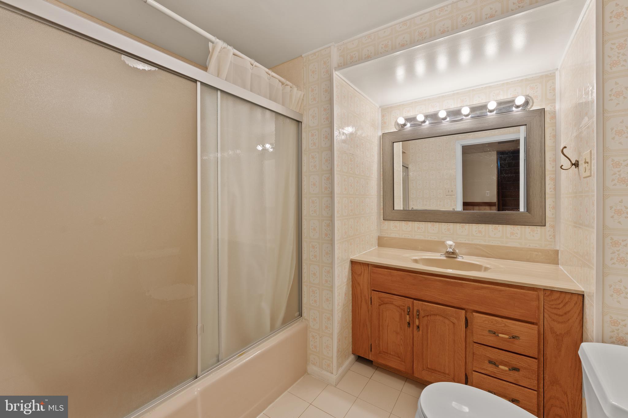 RIVERS EDGE - Residential