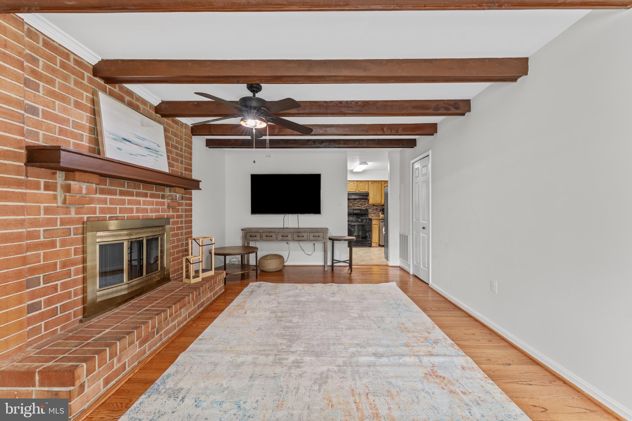 RIVERS EDGE - Residential