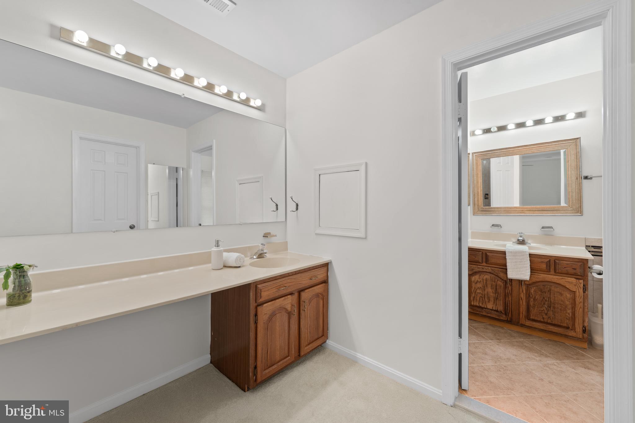 RIVERS EDGE - Residential