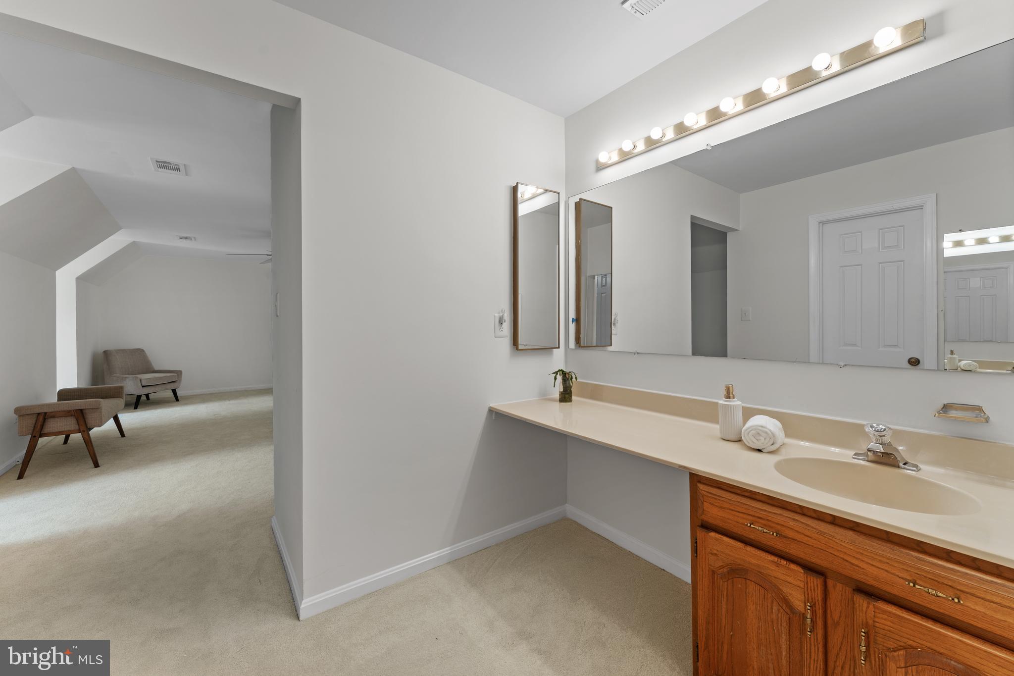 RIVERS EDGE - Residential