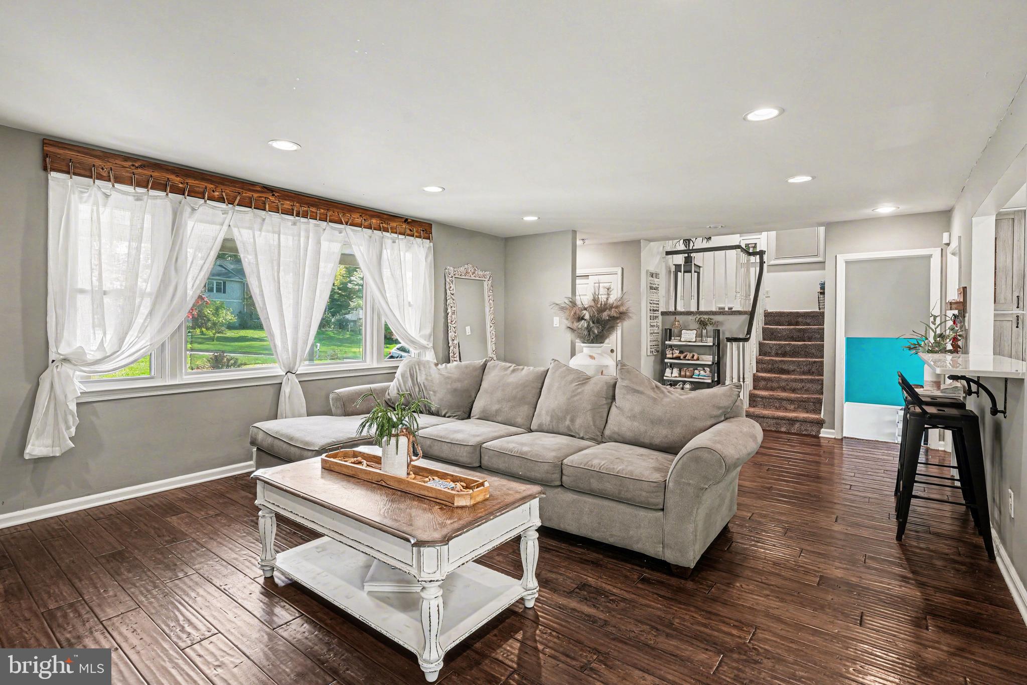 STRAFFORD VILLAGE - Residential