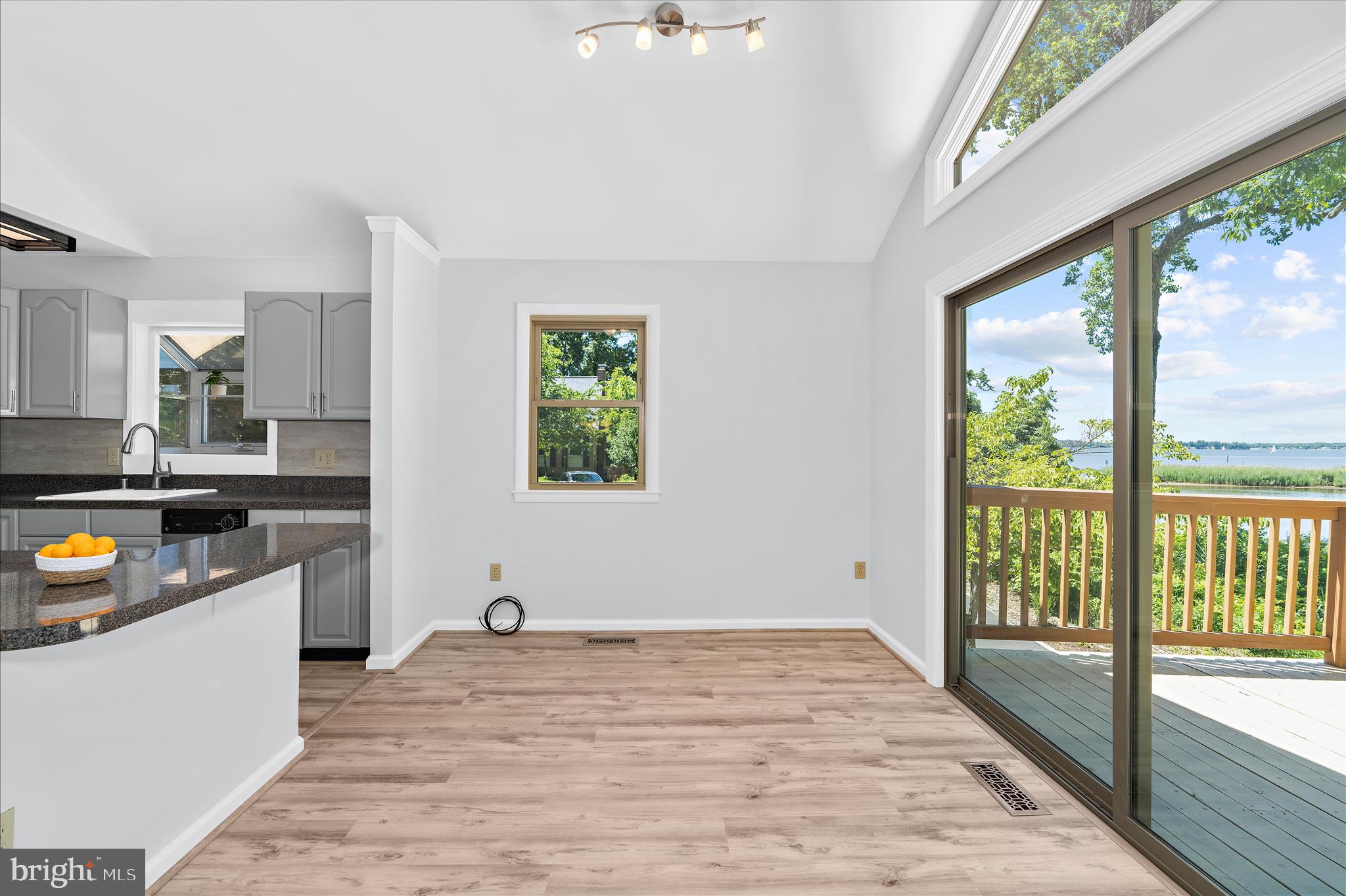 CAPE ST CLAIRE - Residential