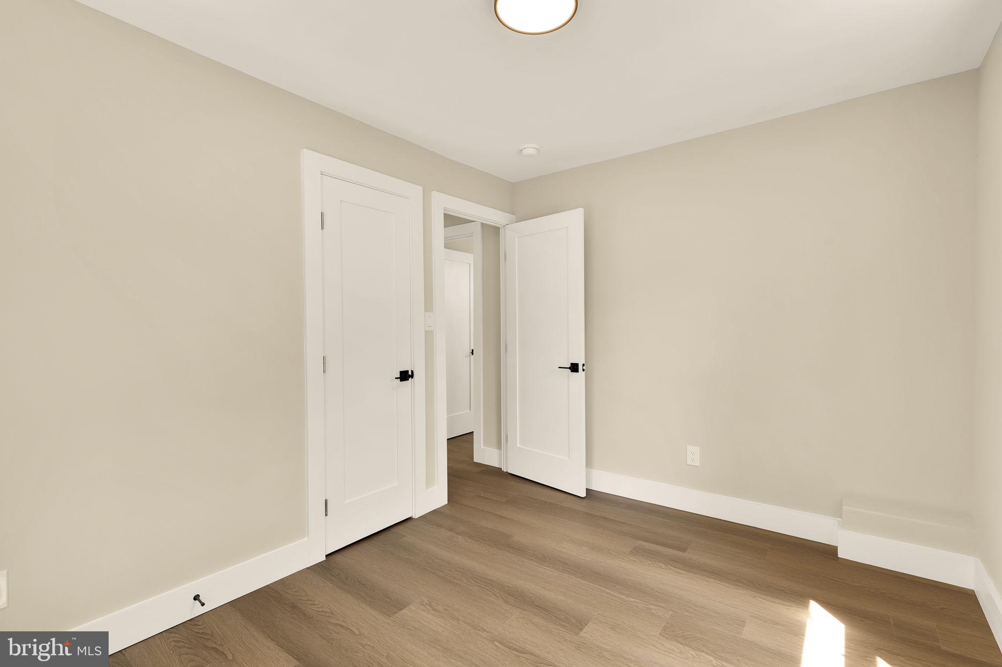 JEFFERSON MANOR - Residential