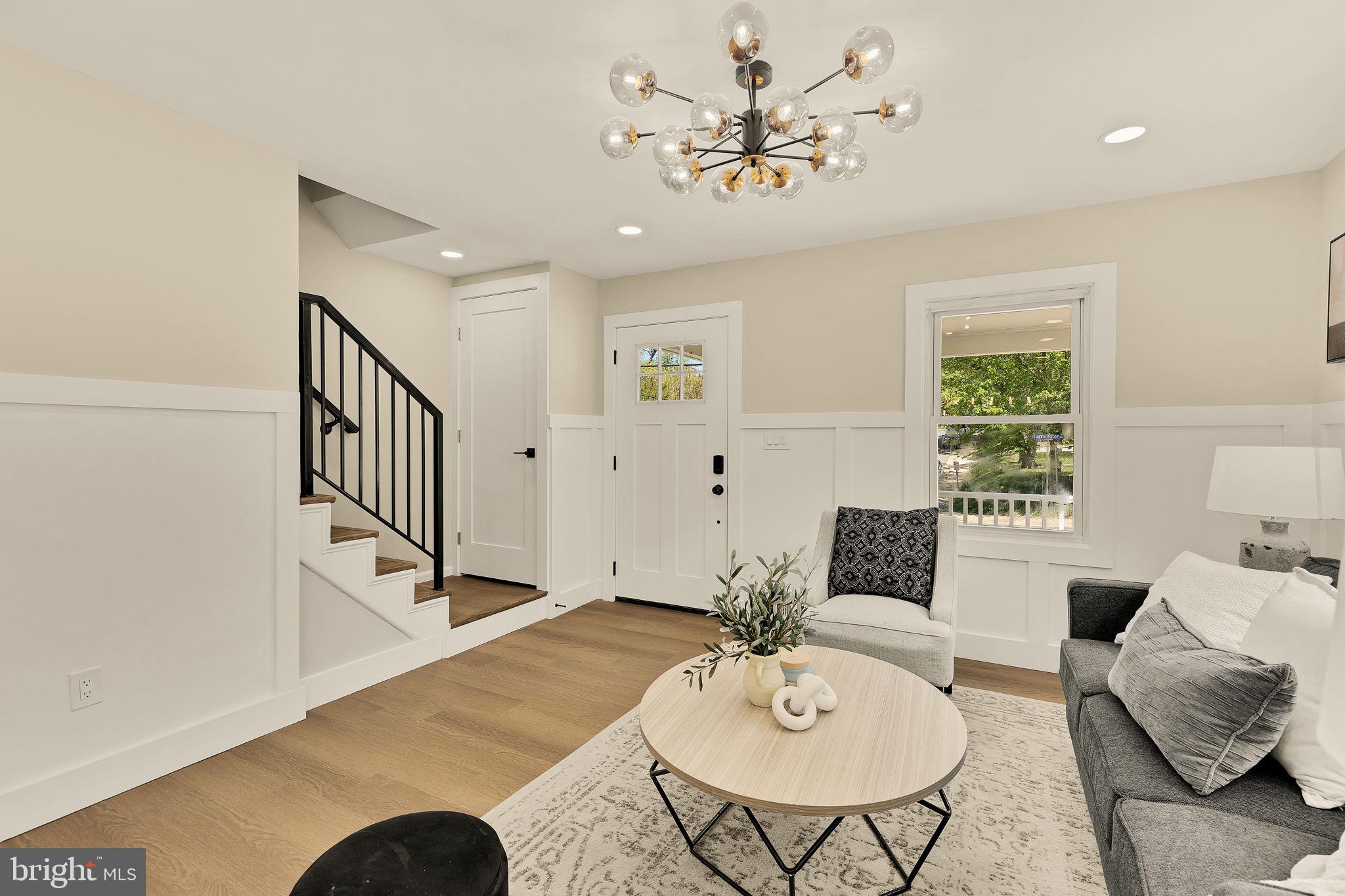 JEFFERSON MANOR - Residential