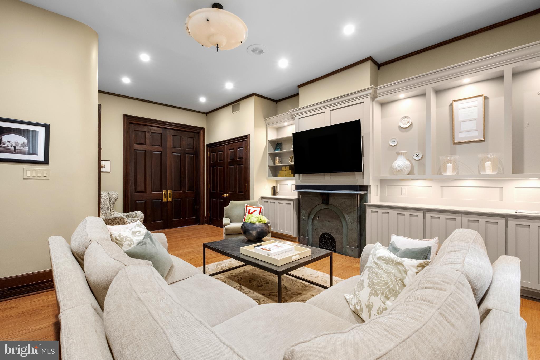 RITTENHOUSE SQUARE - Residential